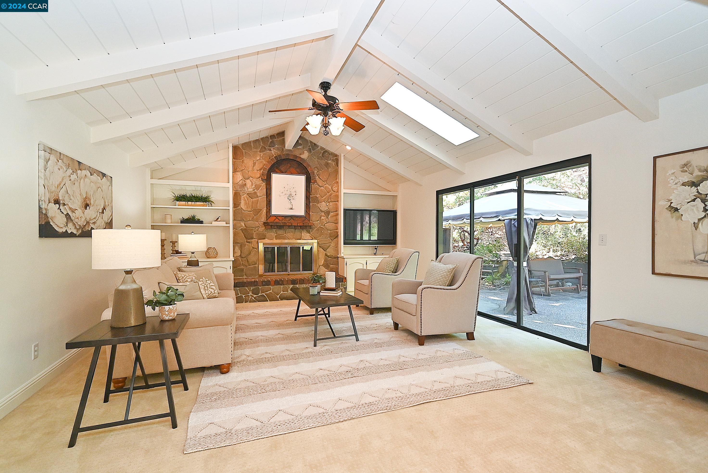 223 TIBURON CT
