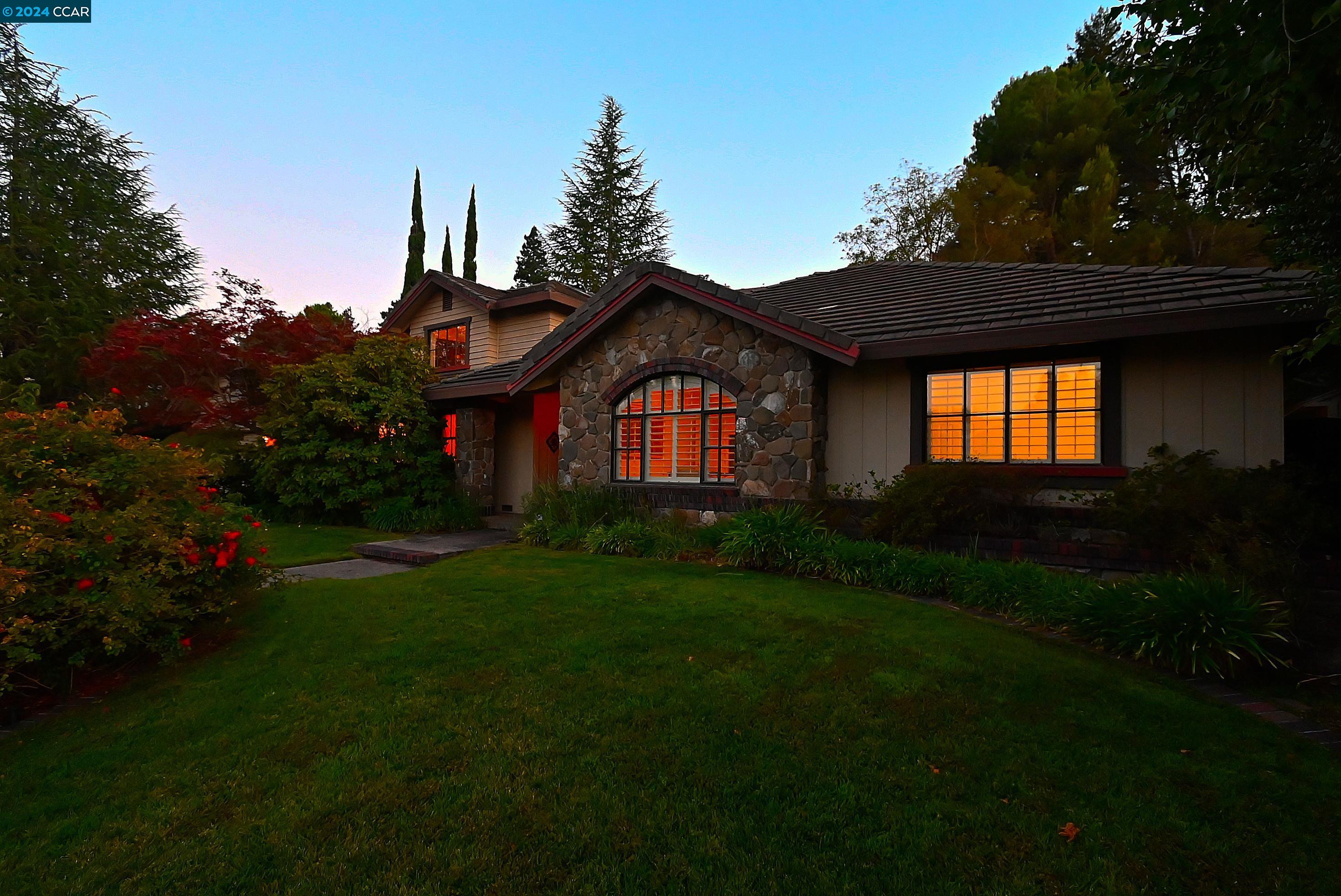 223 TIBURON CT