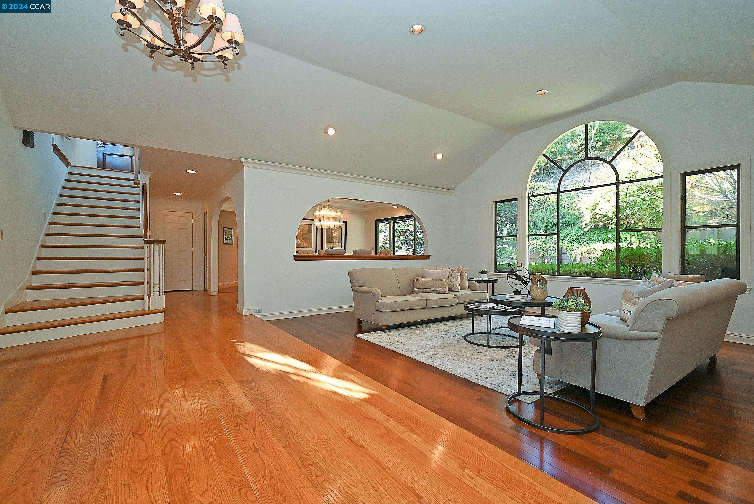 223 TIBURON CT