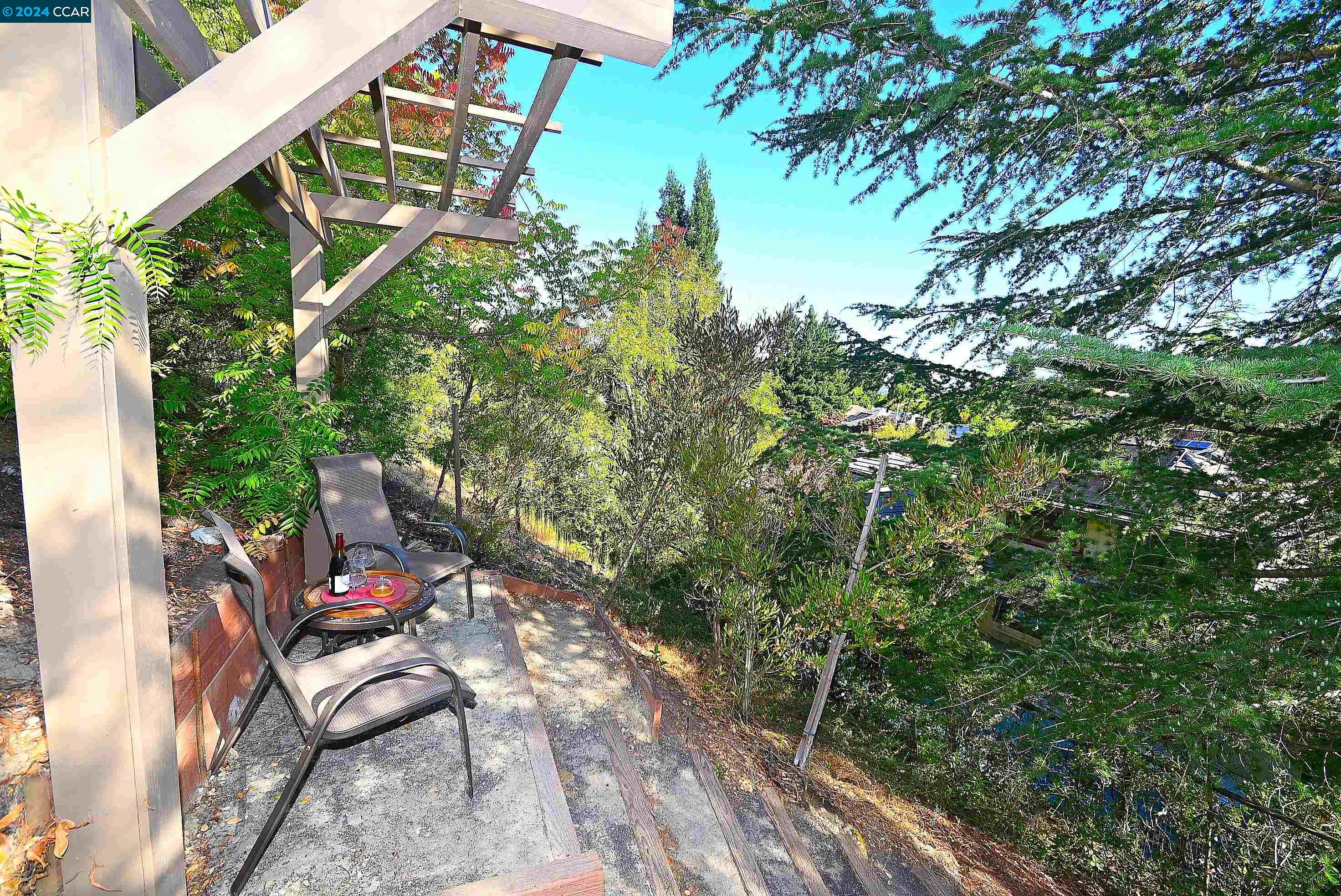 223 TIBURON CT