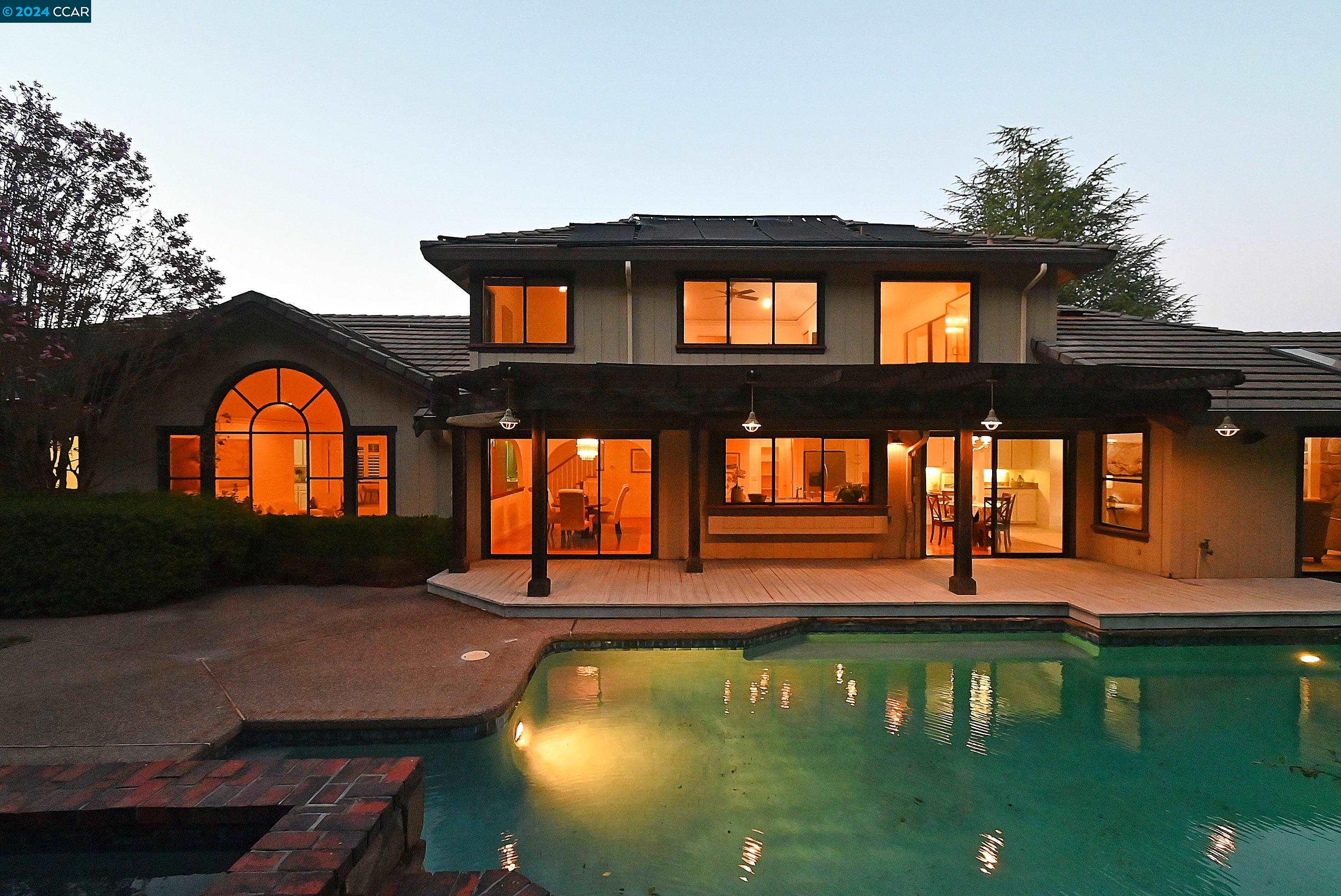 223 TIBURON CT