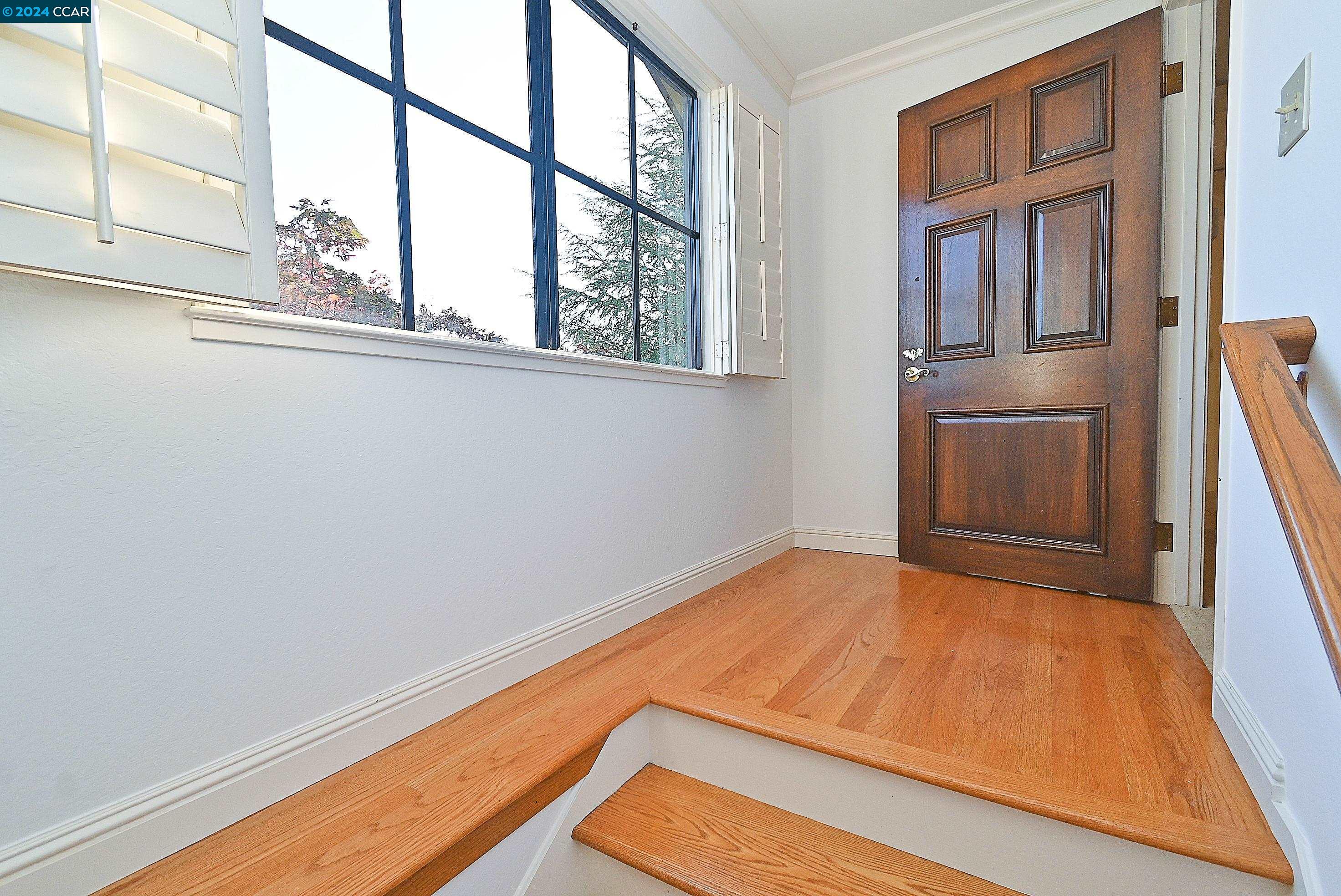 223 TIBURON CT