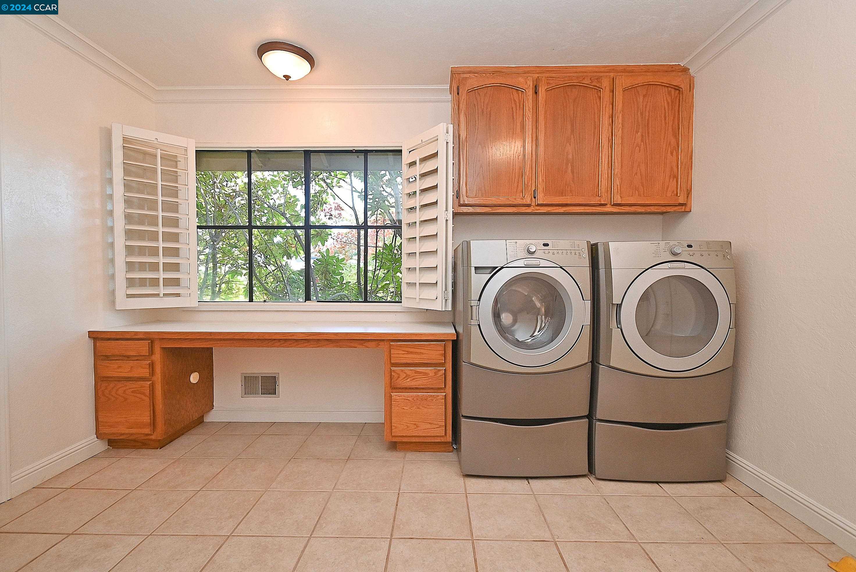 223 TIBURON CT
