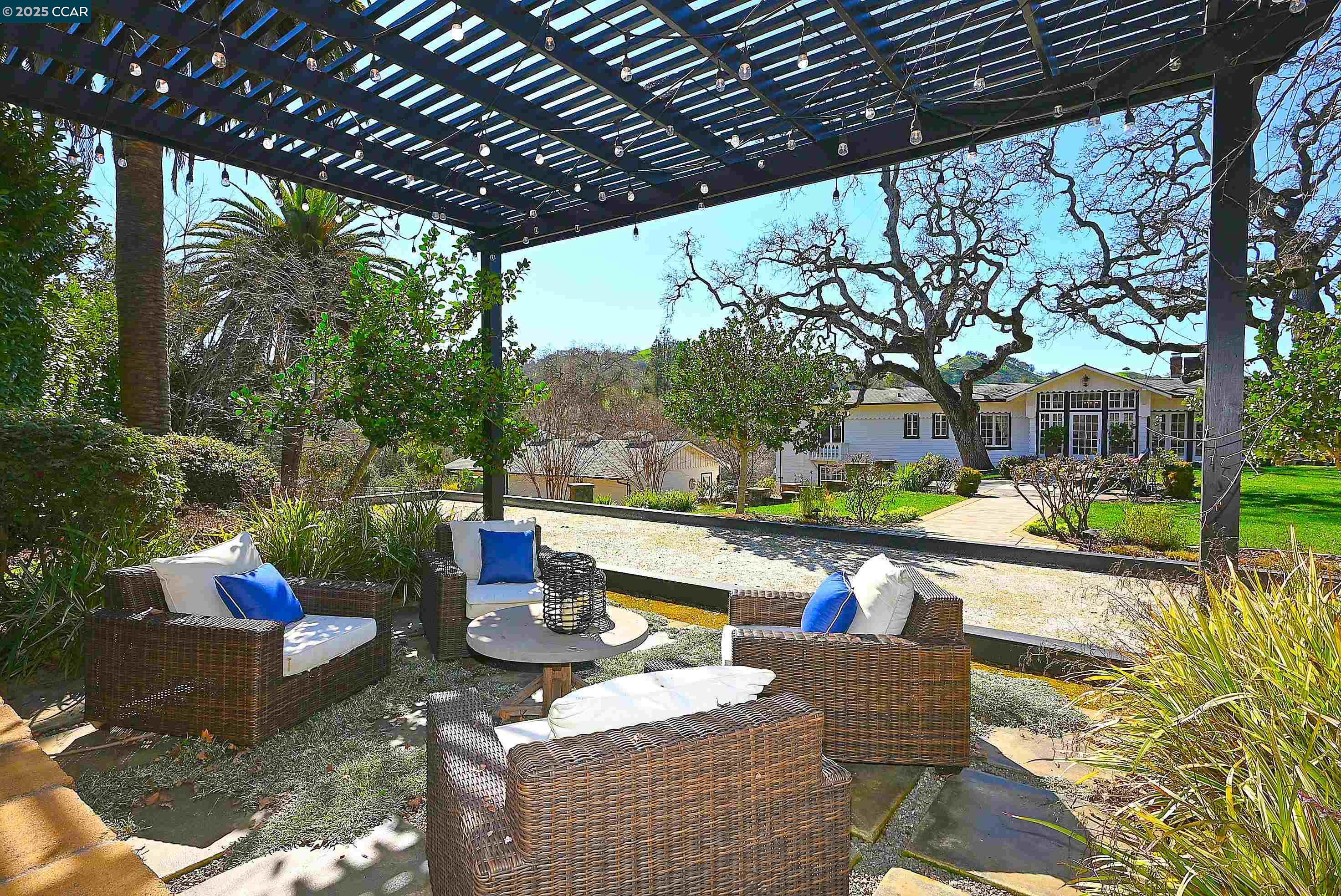 2420 TICE VALLEY BLVD