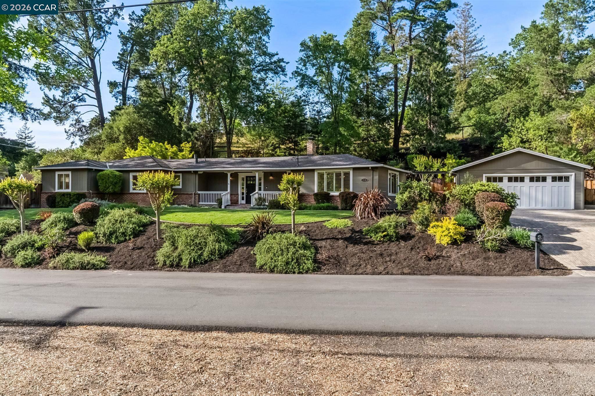 2148 Ward Dr