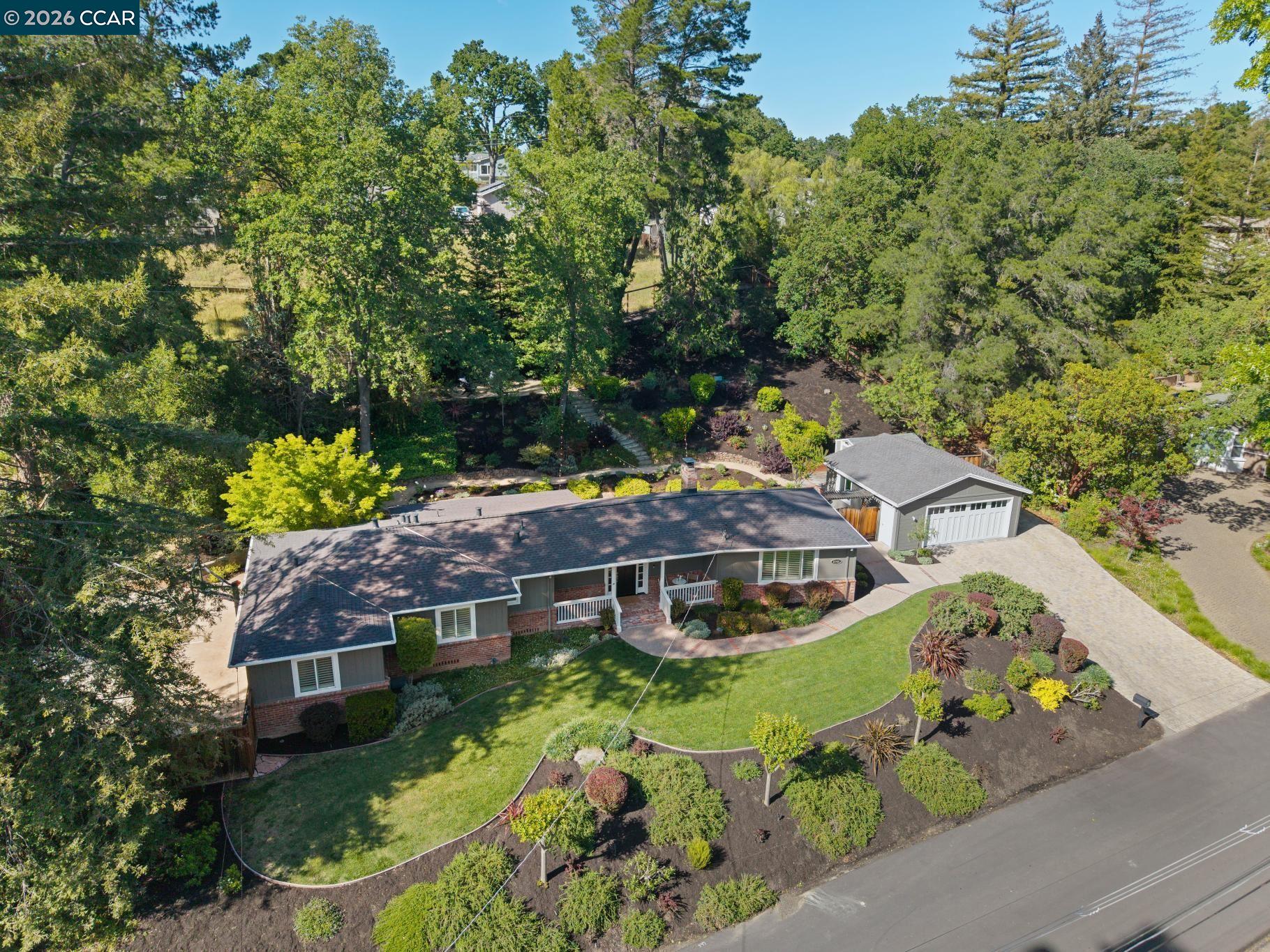 2148 Ward Dr