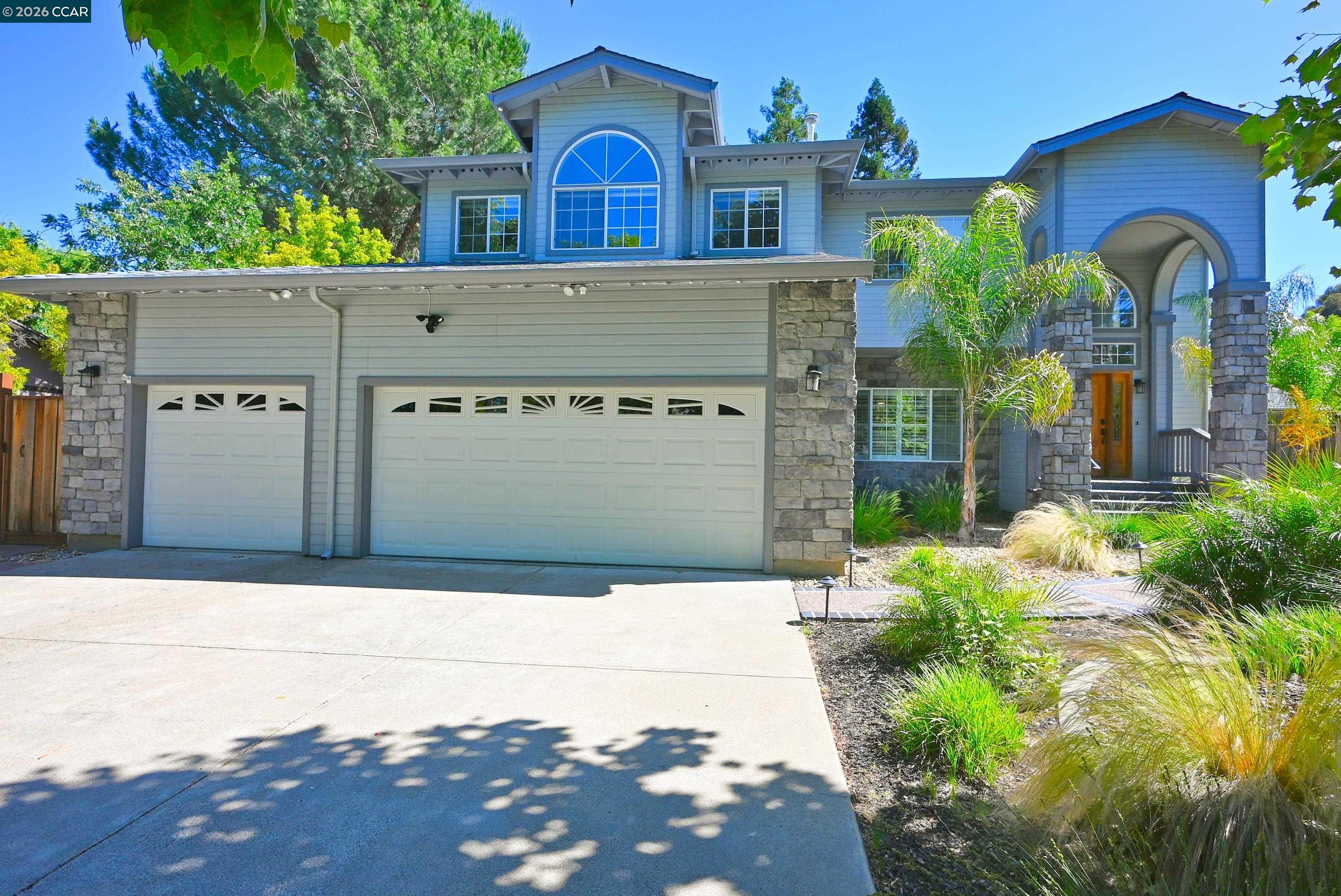 35 Harmony Ln
