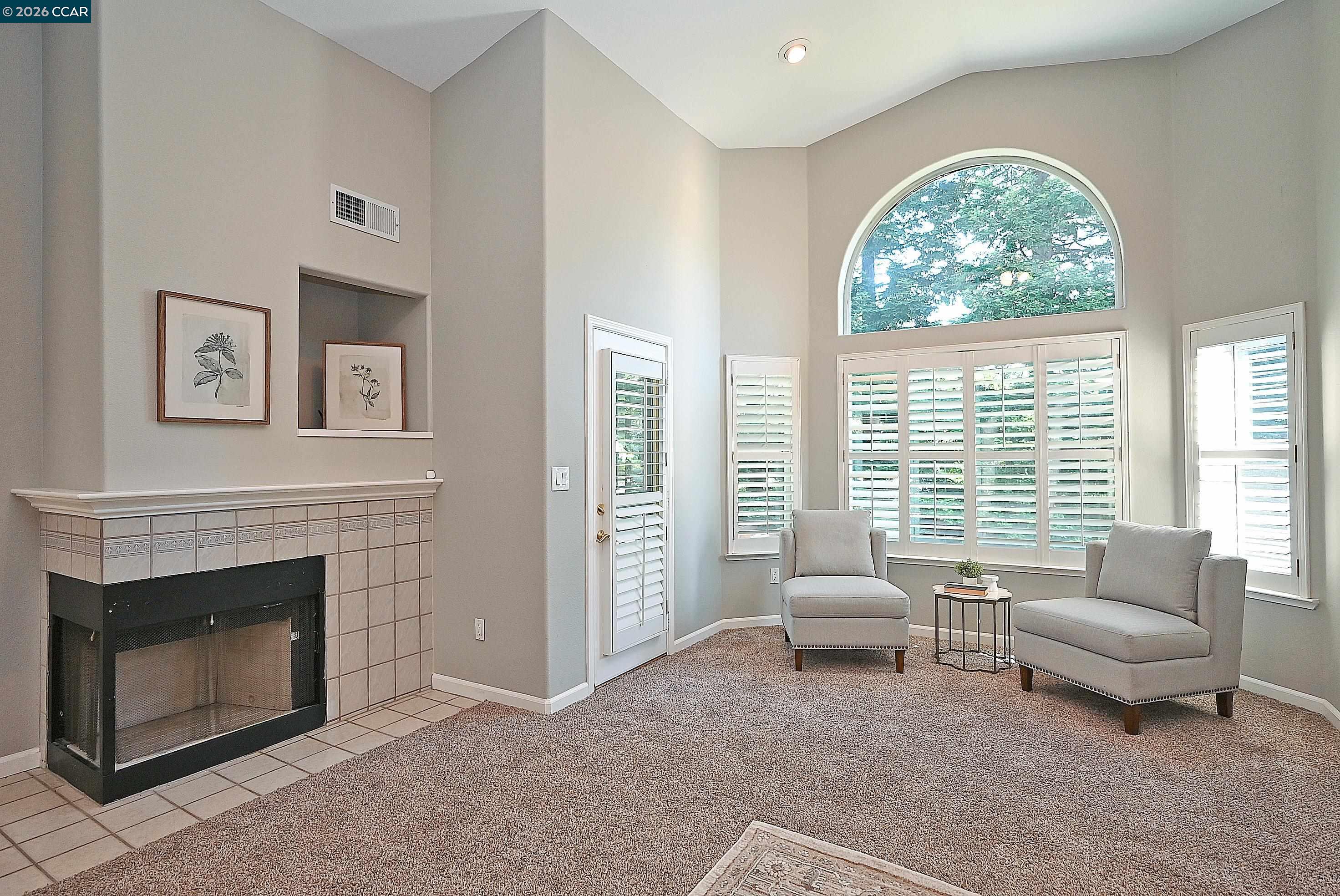 35 Harmony Ln