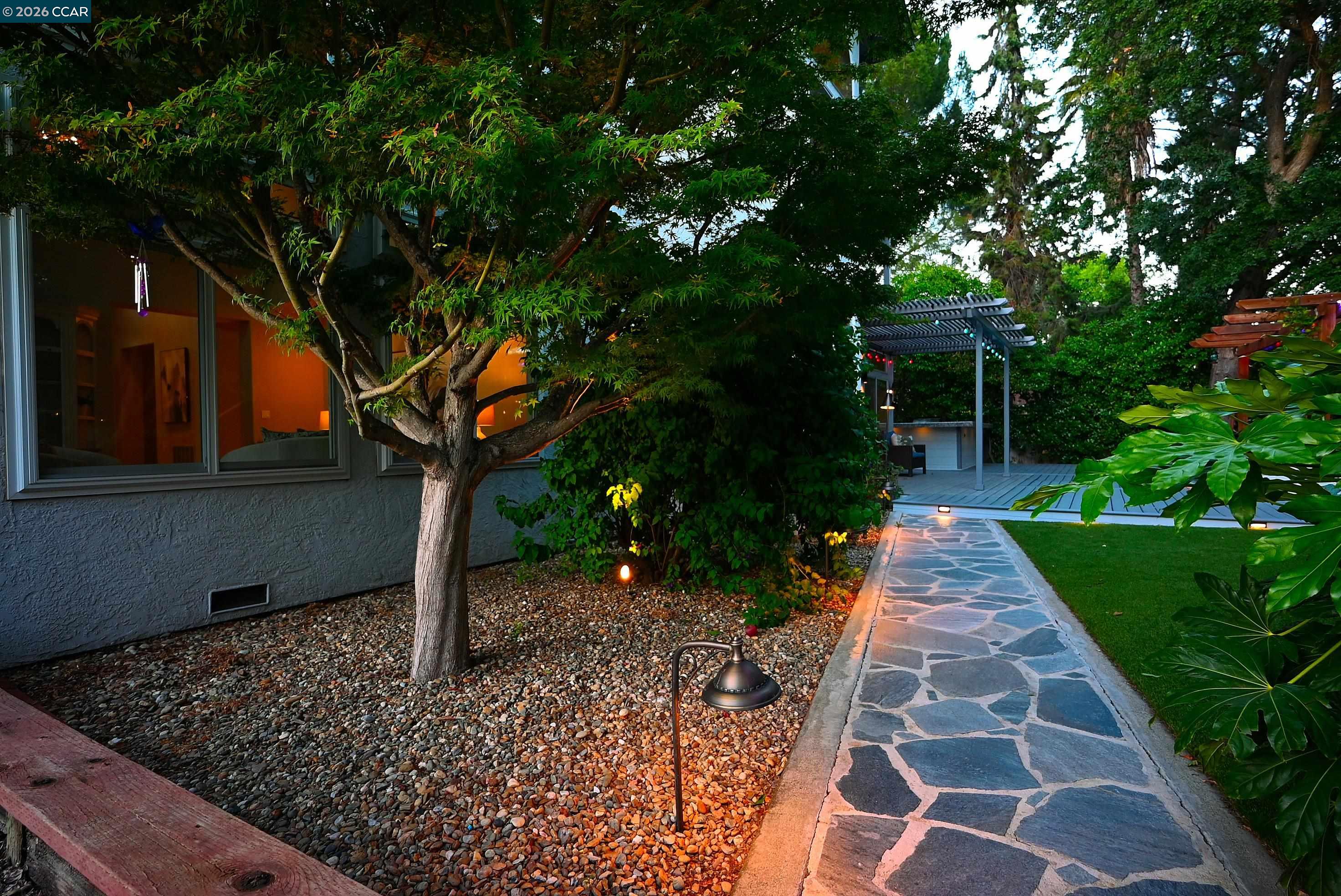 35 Harmony Ln