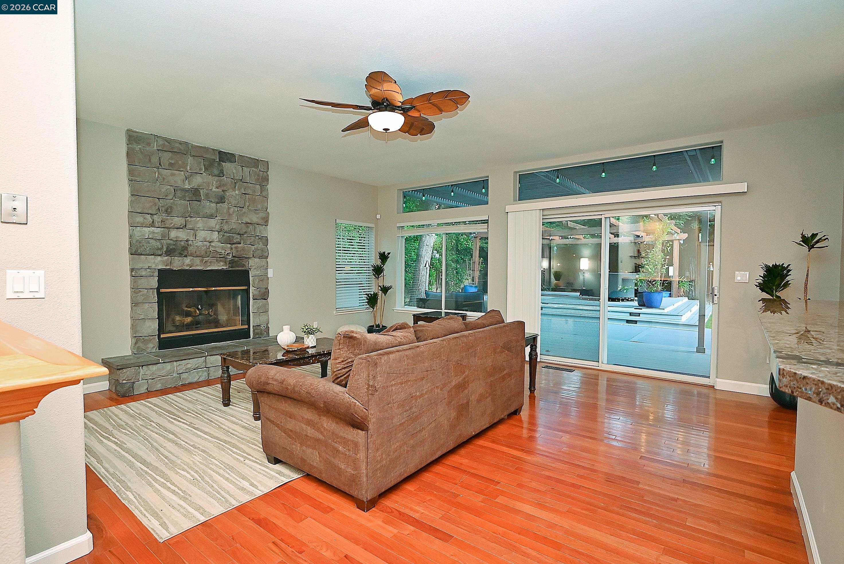 35 Harmony Ln