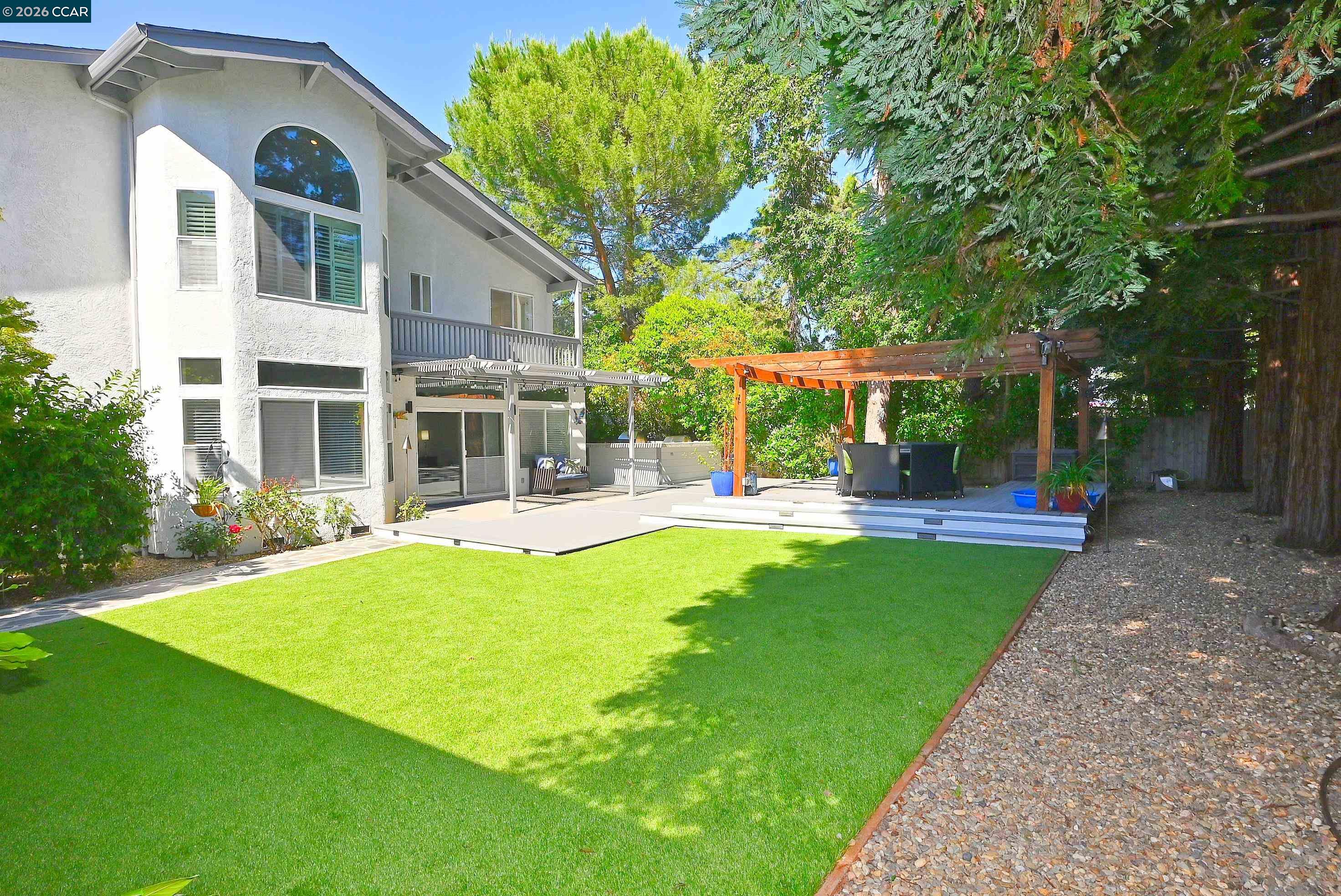 35 Harmony Ln