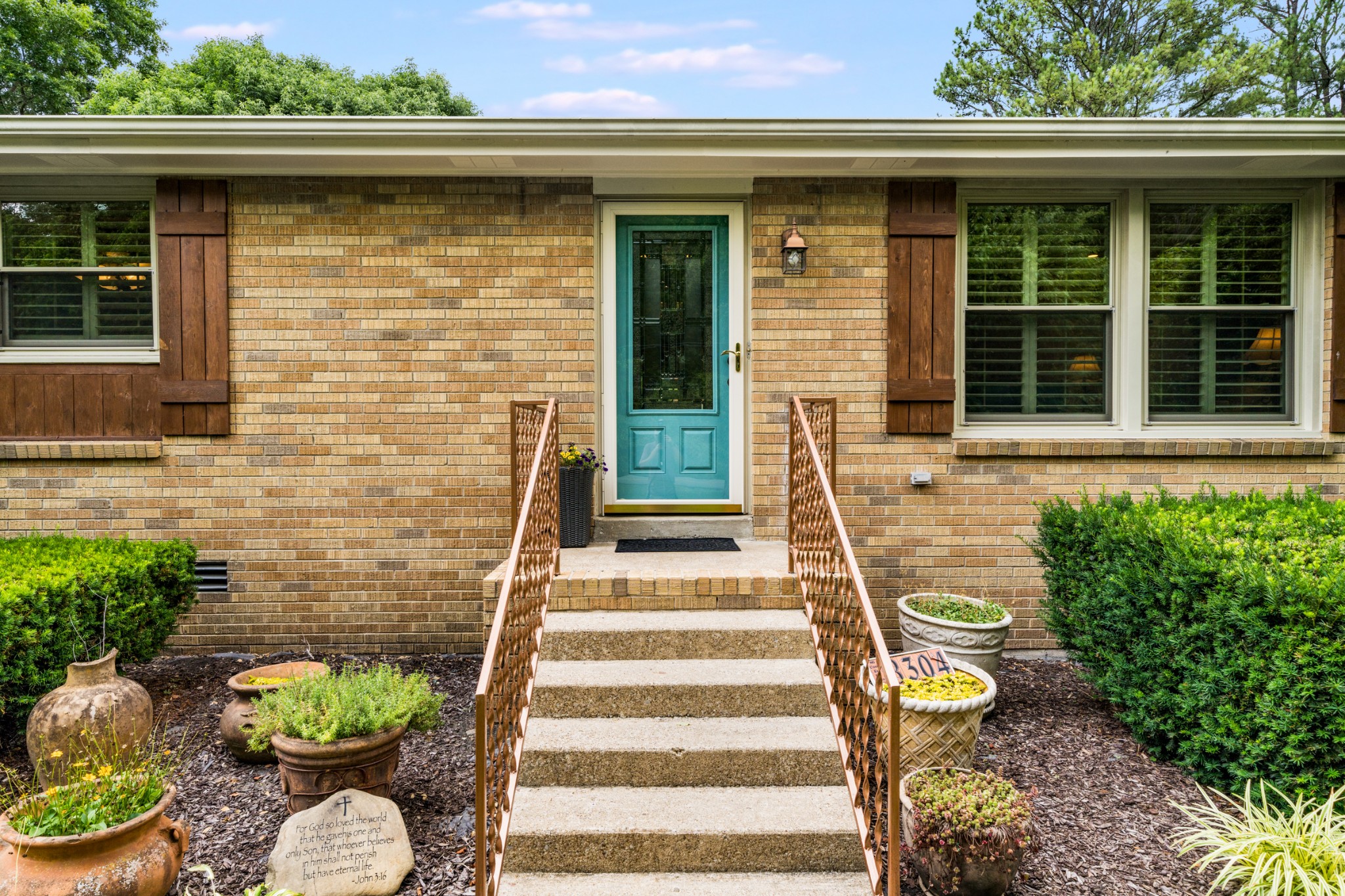 8304 Old Springfield Pike