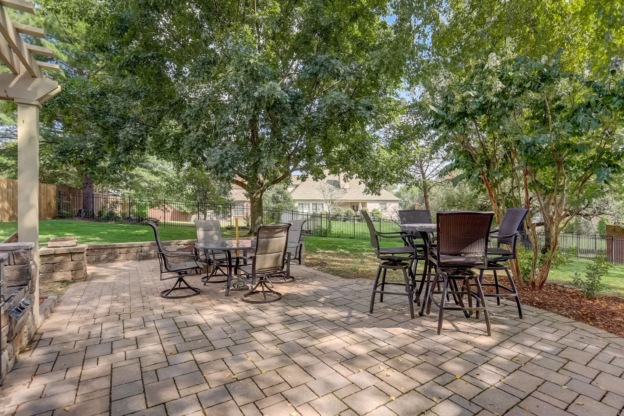 408 Treeshore Ln