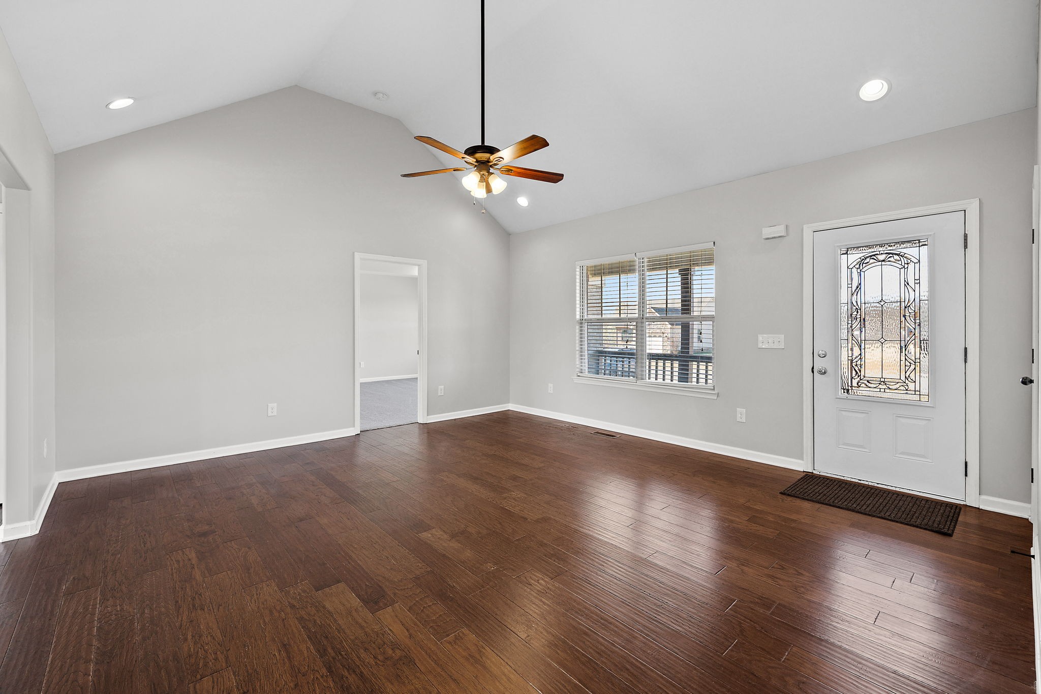5807 Villa Way