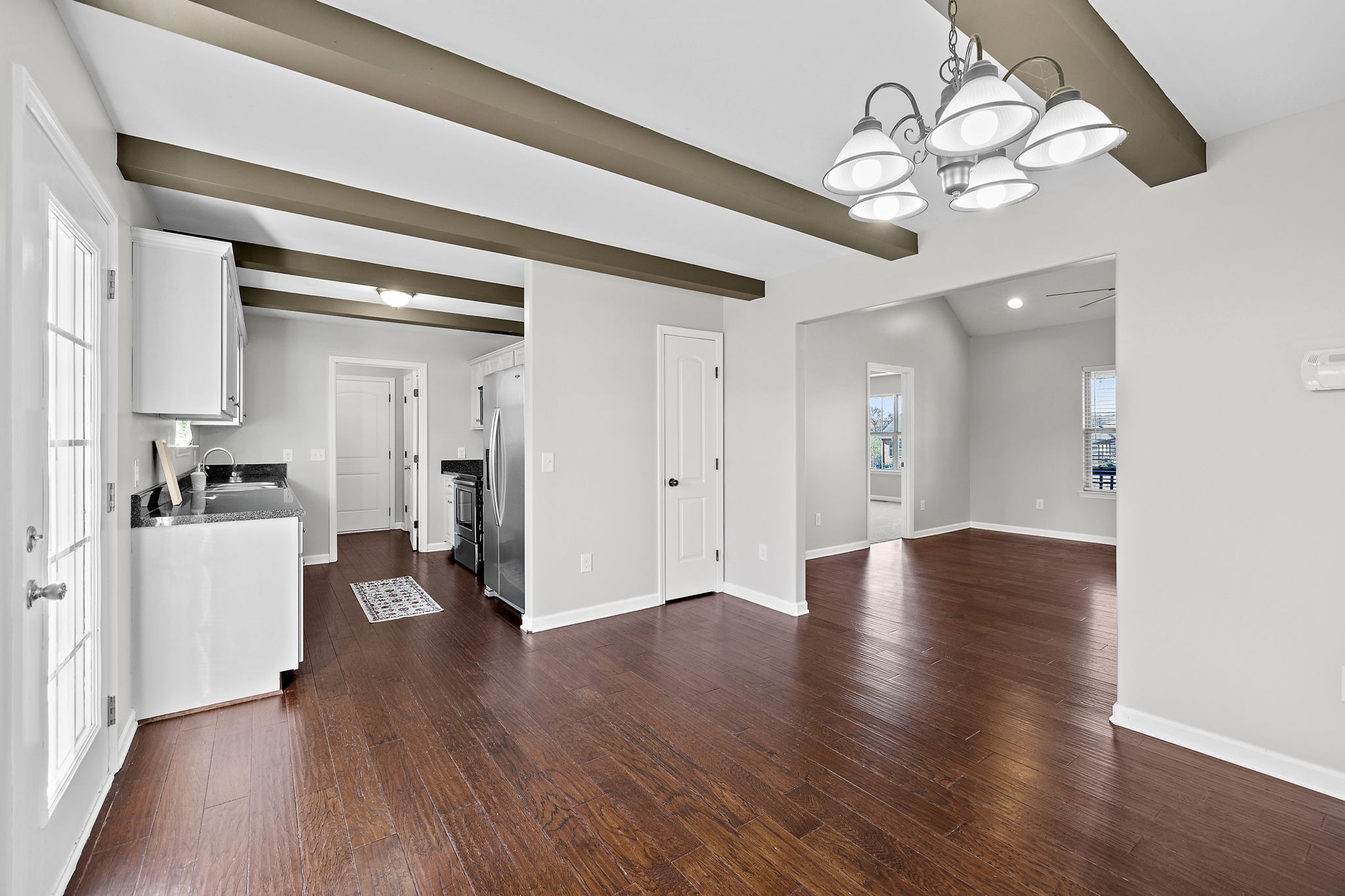 5807 Villa Way