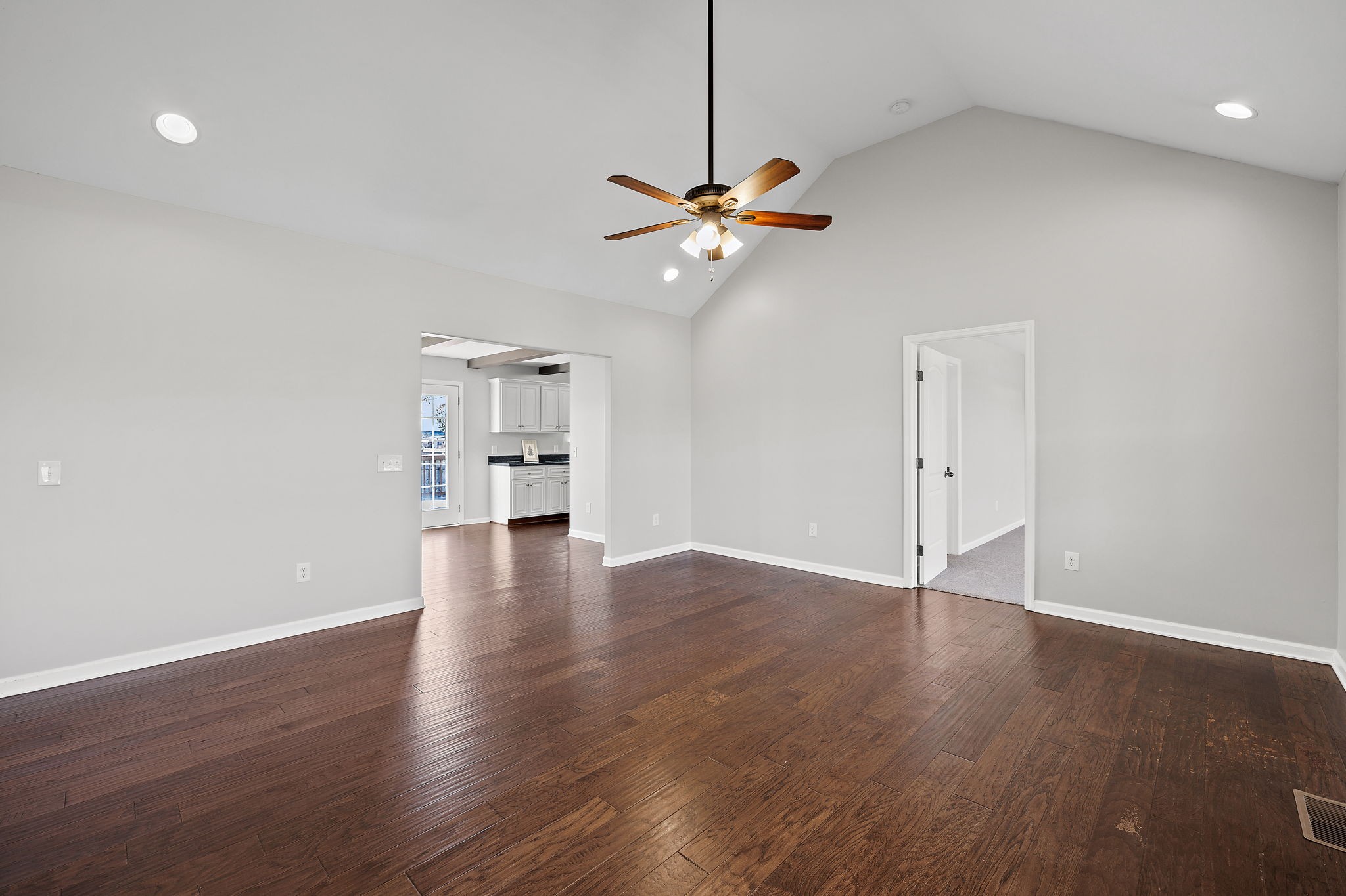 5807 Villa Way