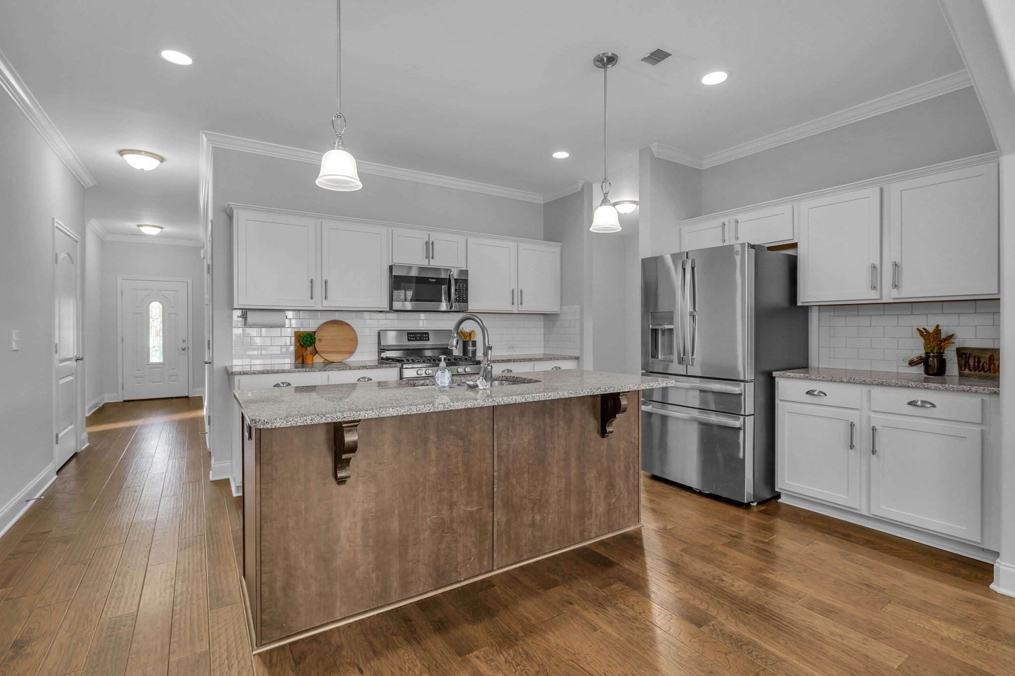 1386 Whispering Oaks Dr