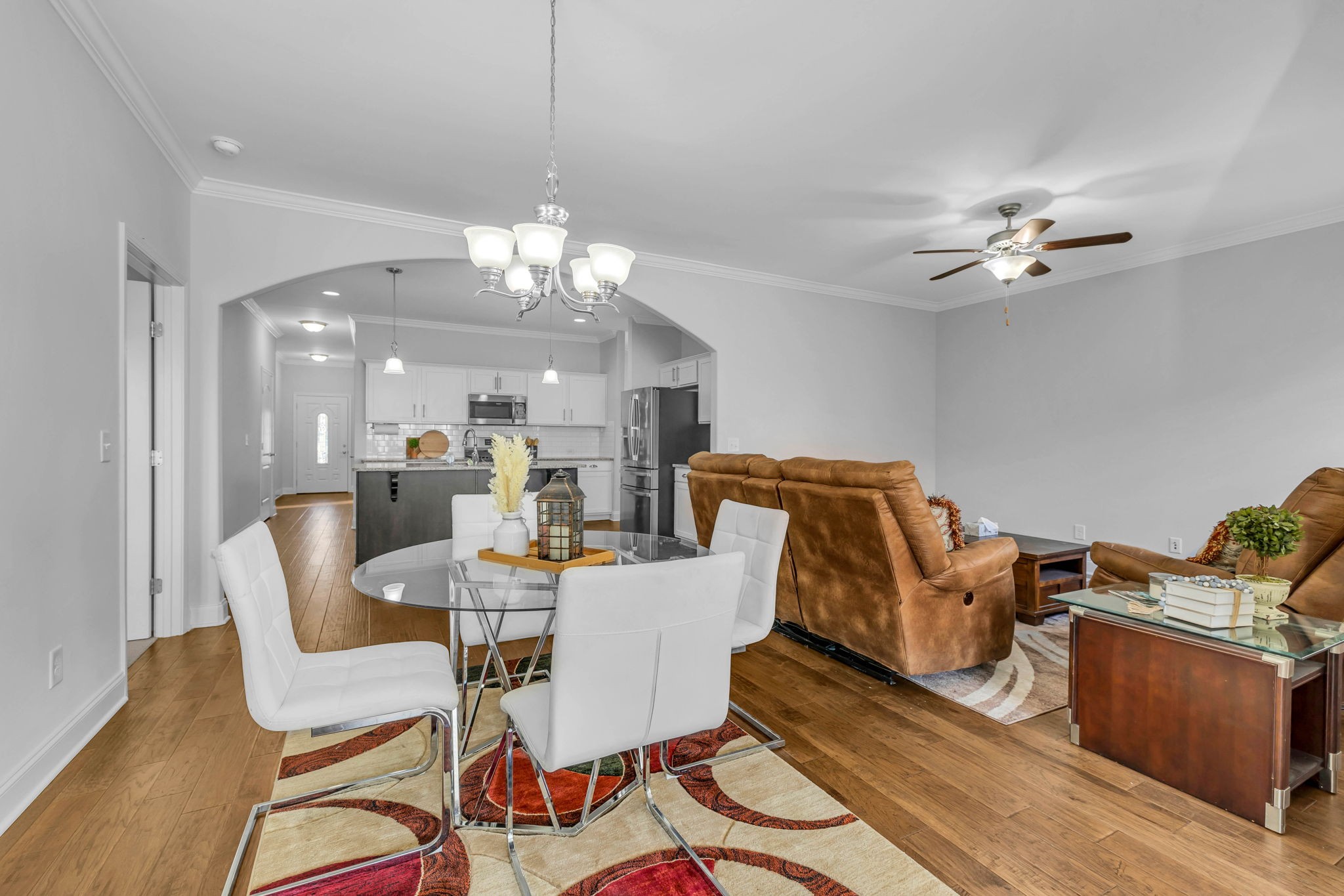 1386 Whispering Oaks Dr