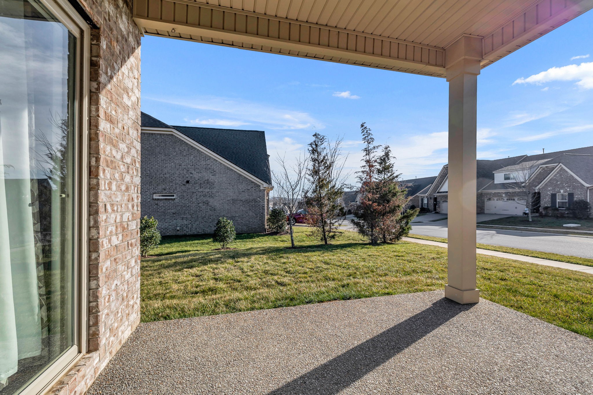 1386 Whispering Oaks Dr