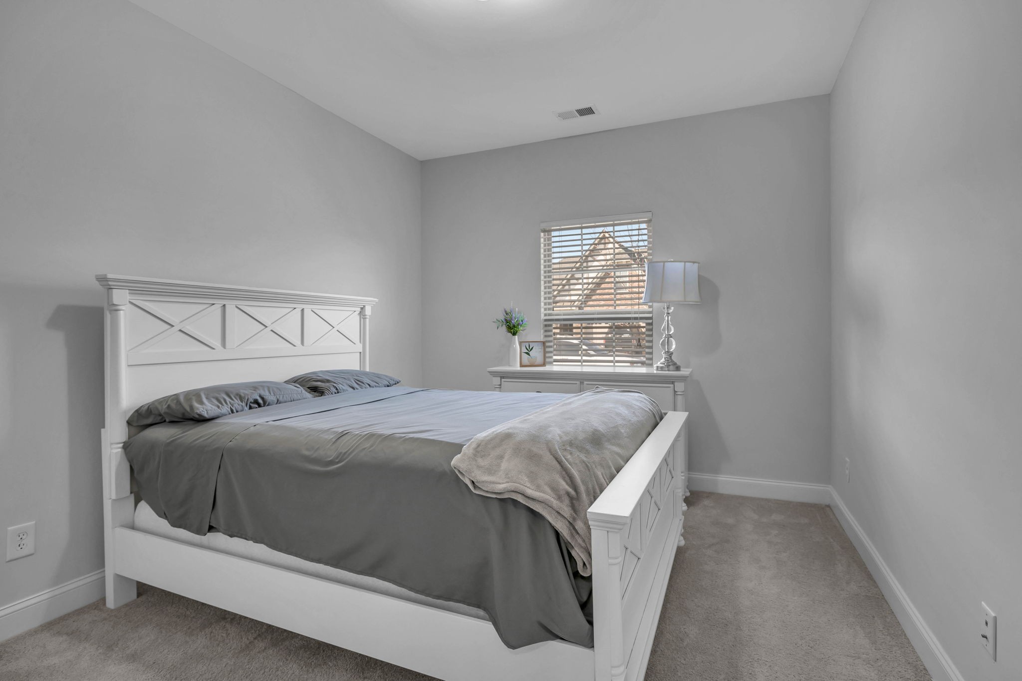 1386 Whispering Oaks Dr