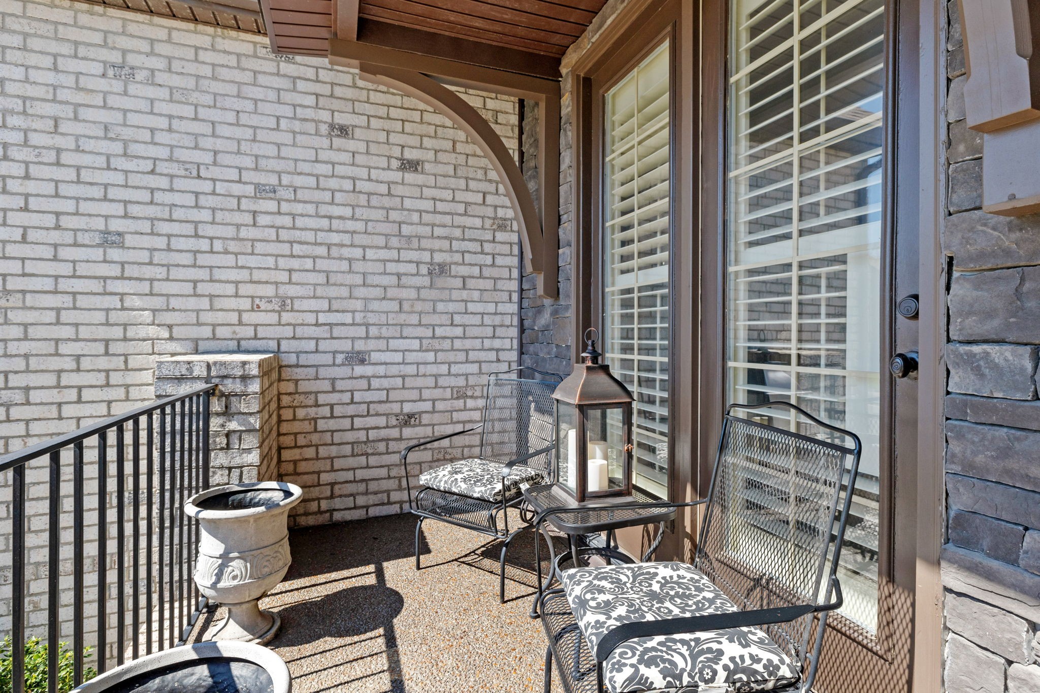 5166 Mountainbrook Cir