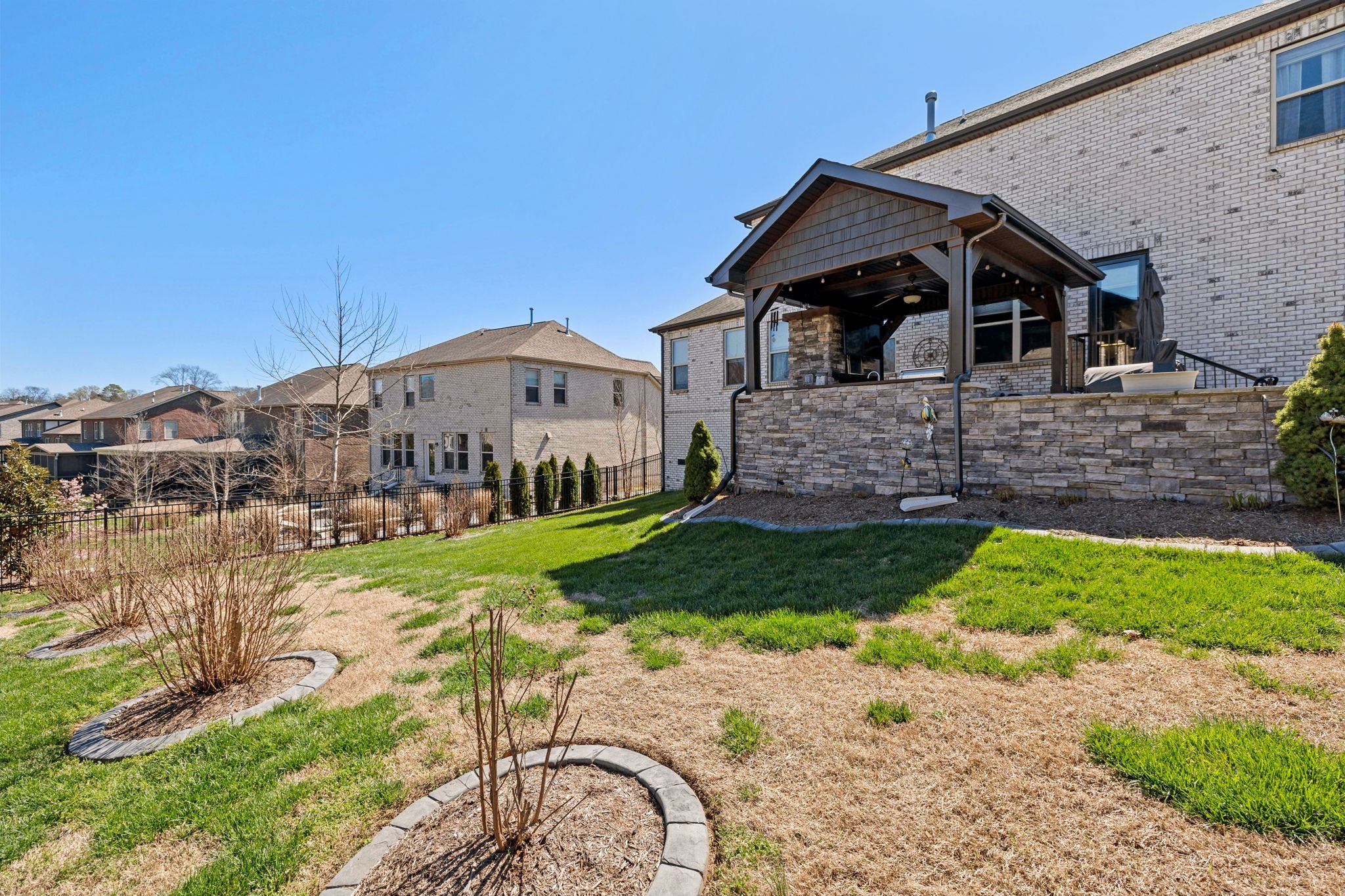 5166 Mountainbrook Cir