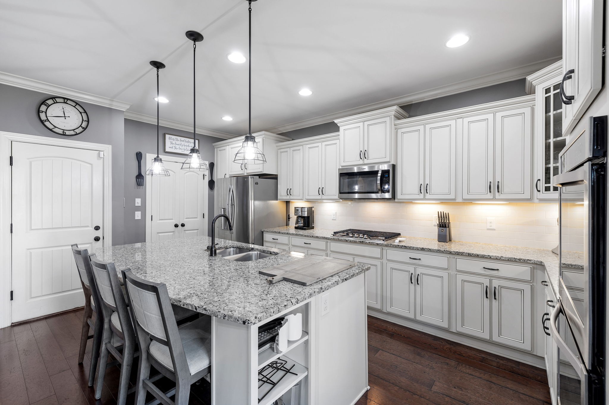 5166 Mountainbrook Cir