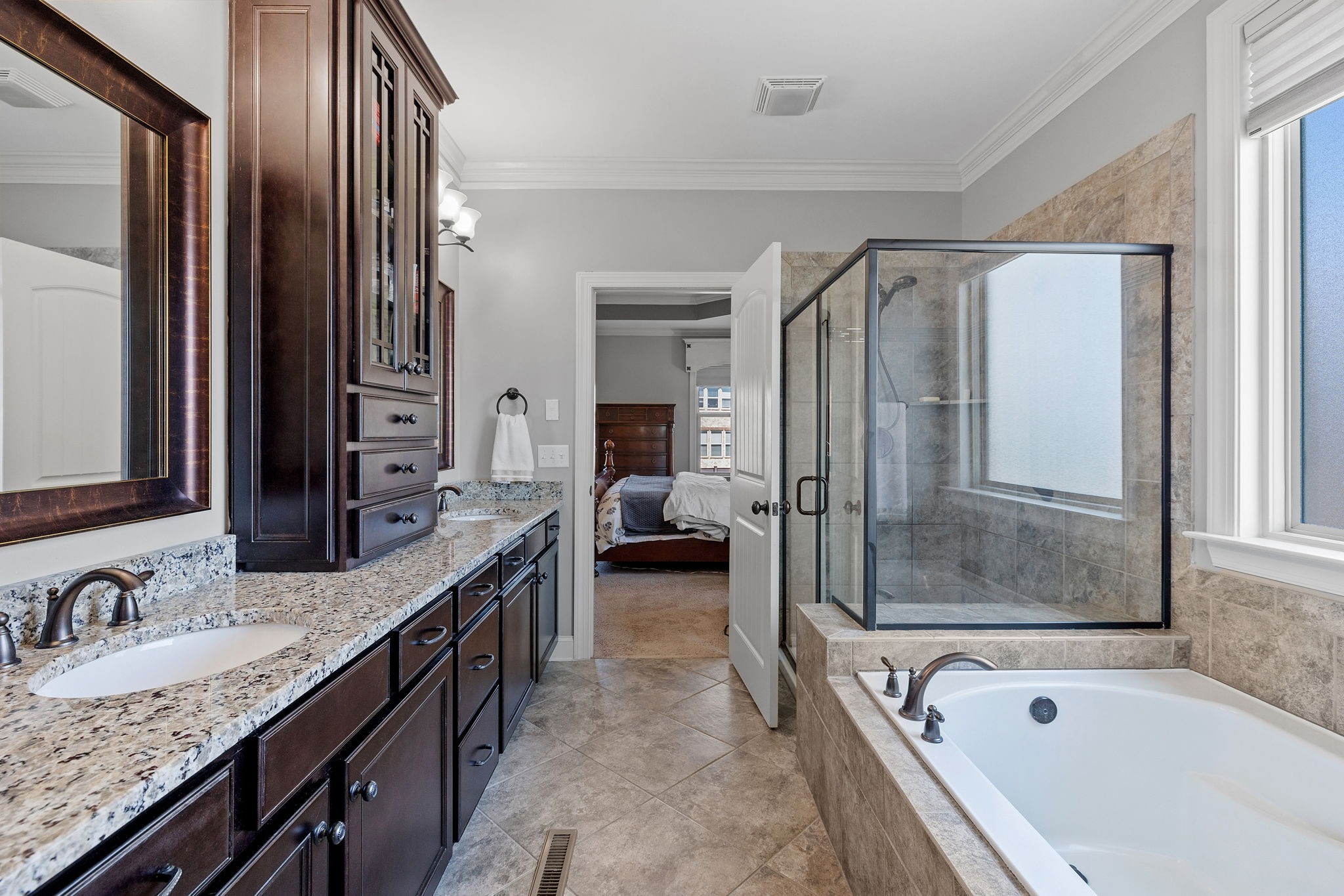 5166 Mountainbrook Cir