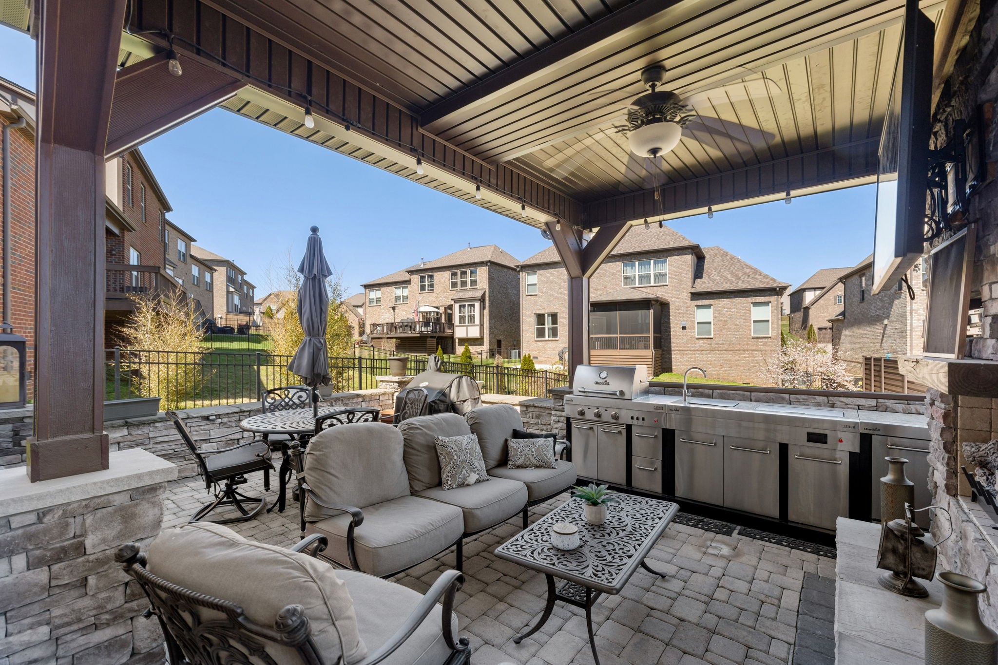 5166 Mountainbrook Cir