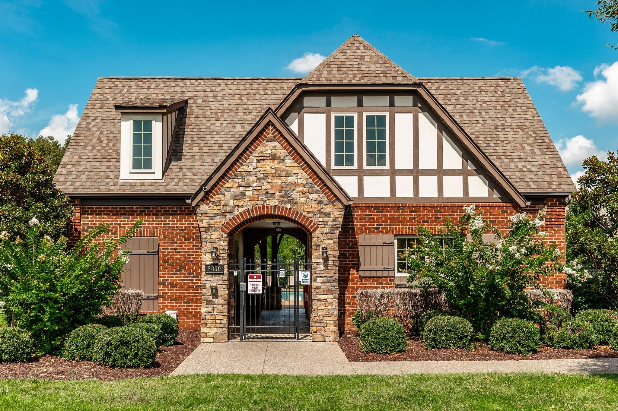 5166 Mountainbrook Cir