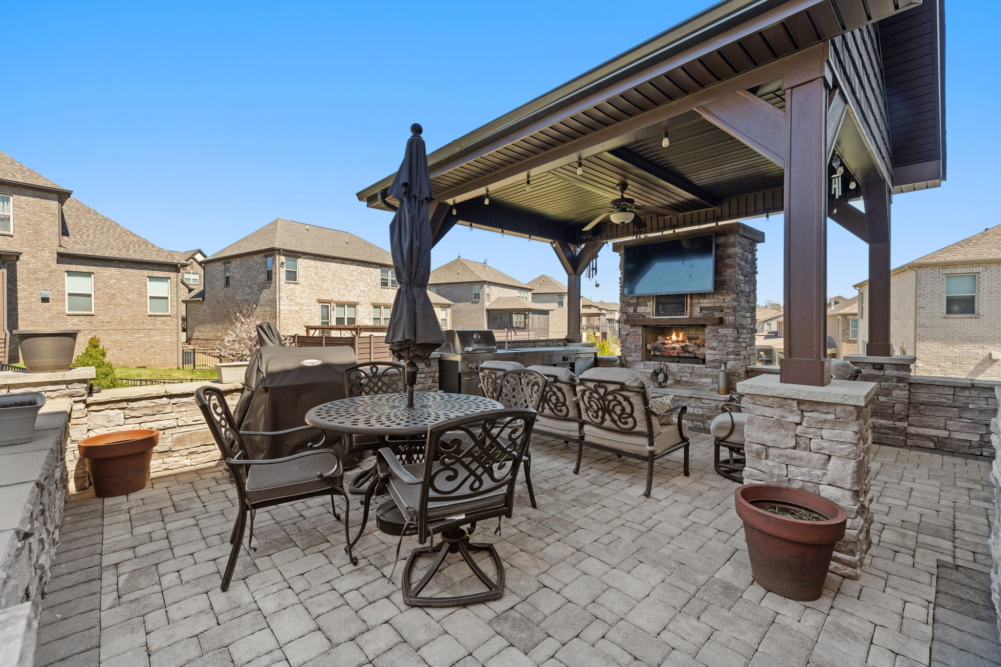 5166 Mountainbrook Cir