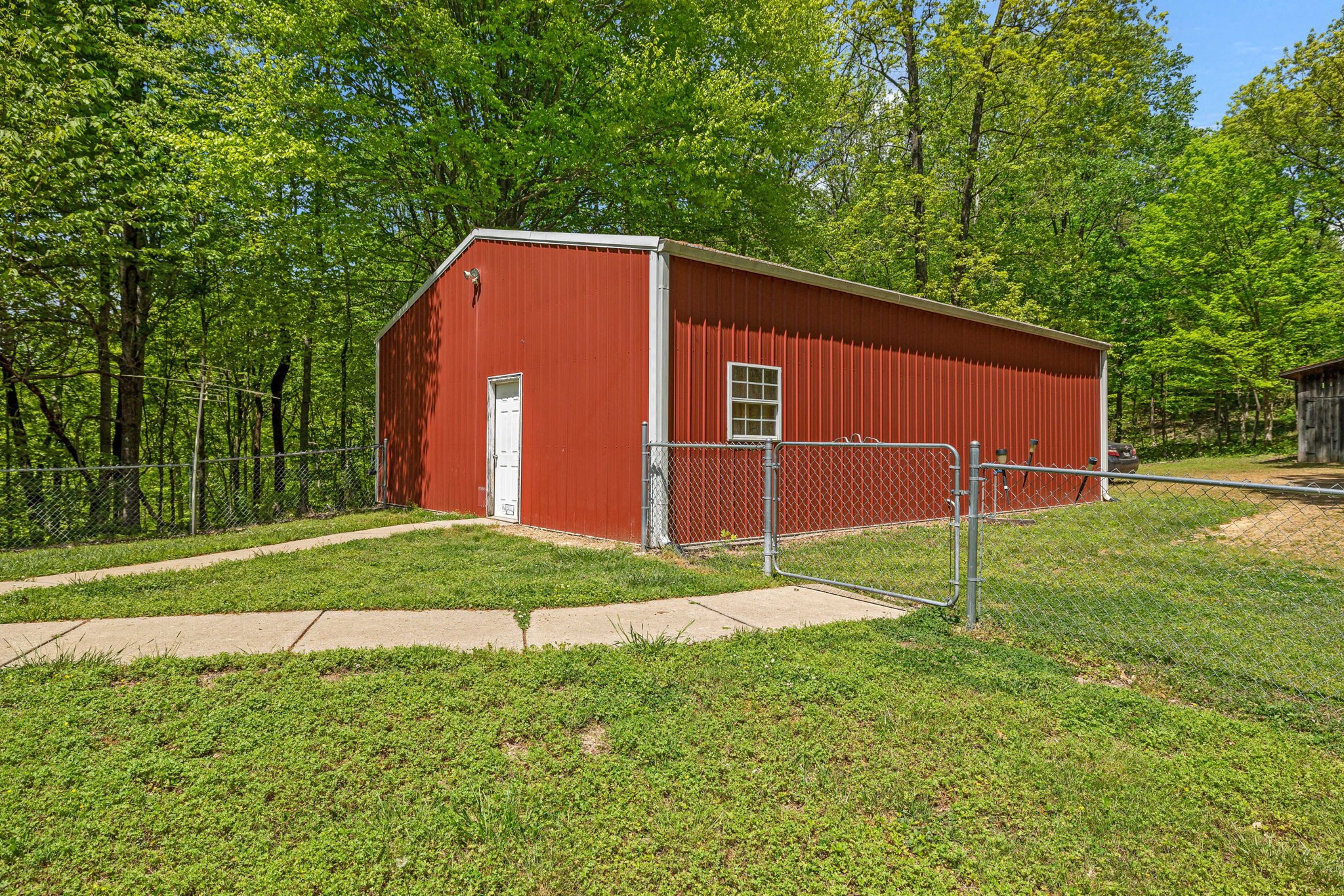 1062 Troutt Rd