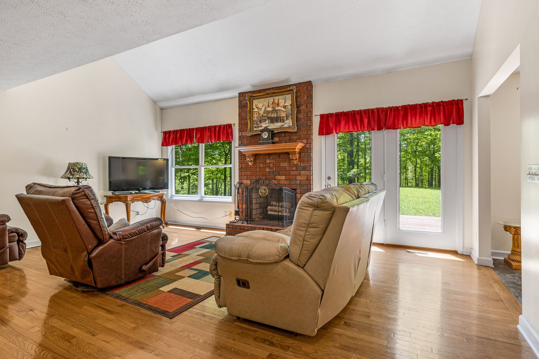 1062 Troutt Rd