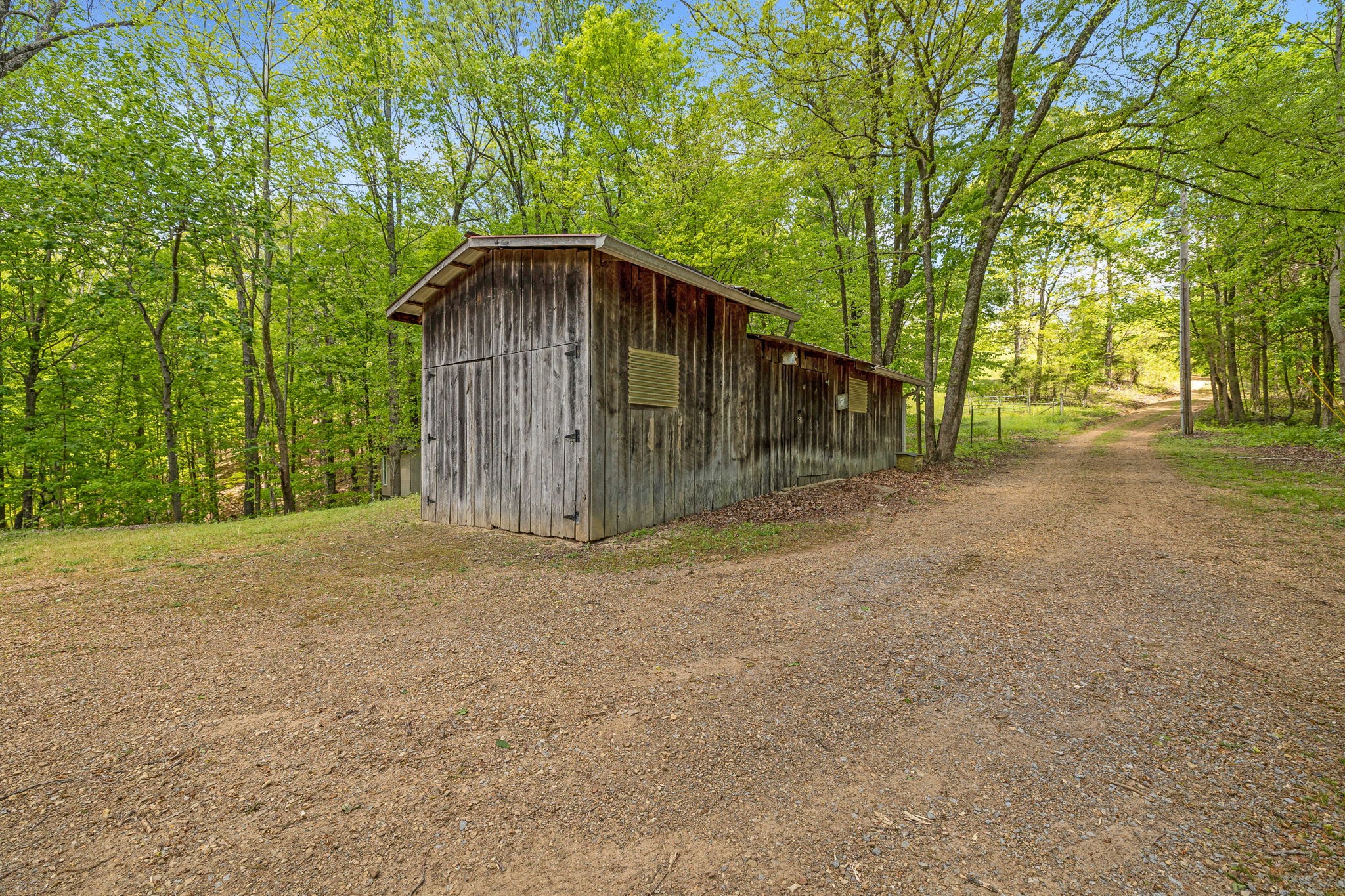 1062 Troutt Rd