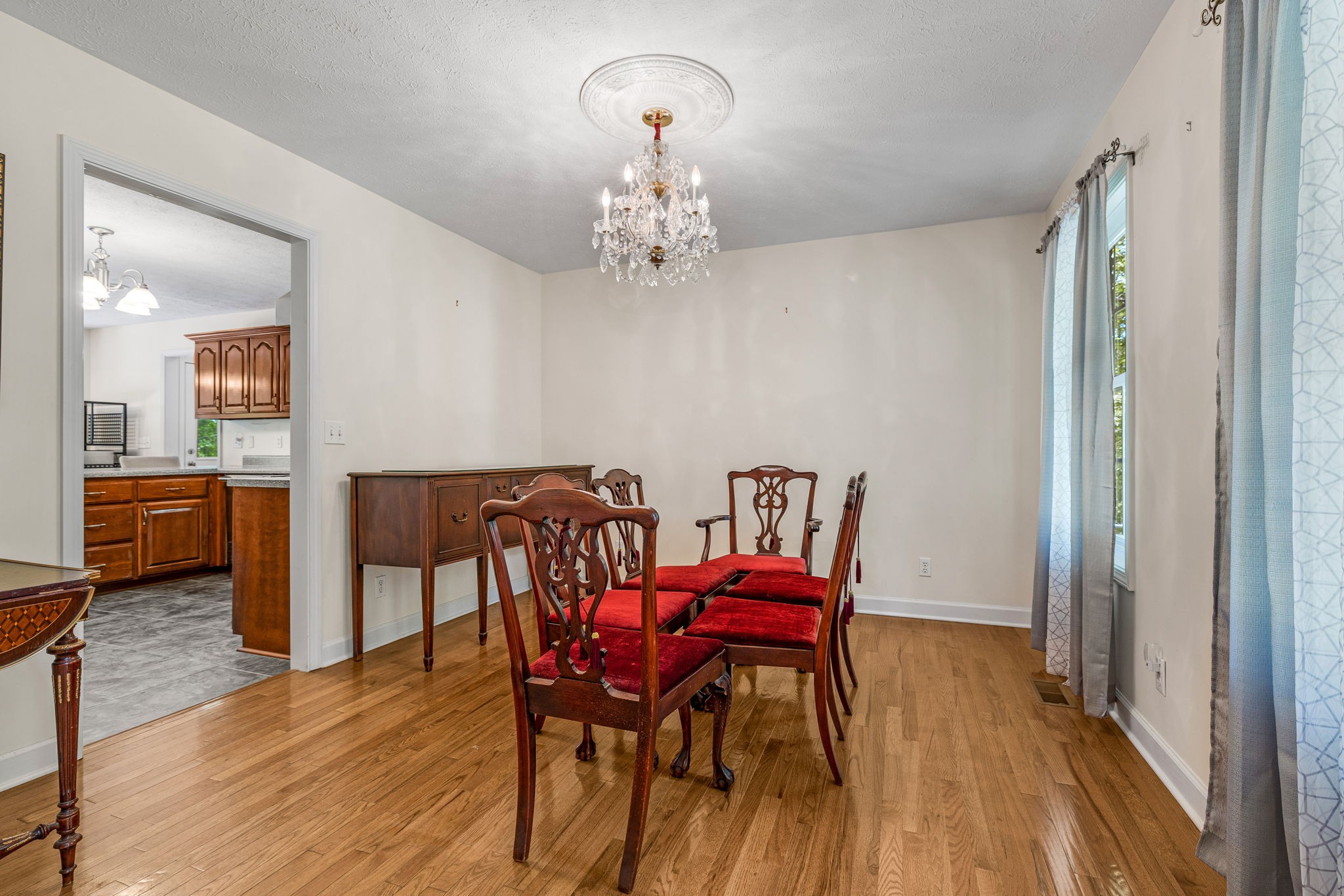 1062 Troutt Rd
