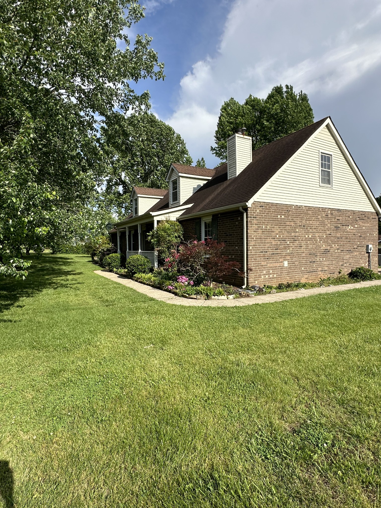 3455 Ridgefield Dr