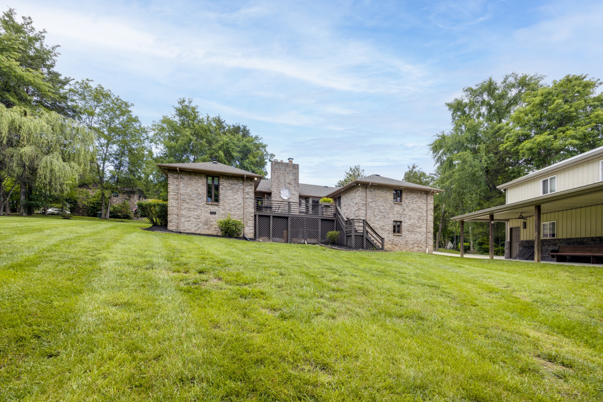 930 Graceland Ct