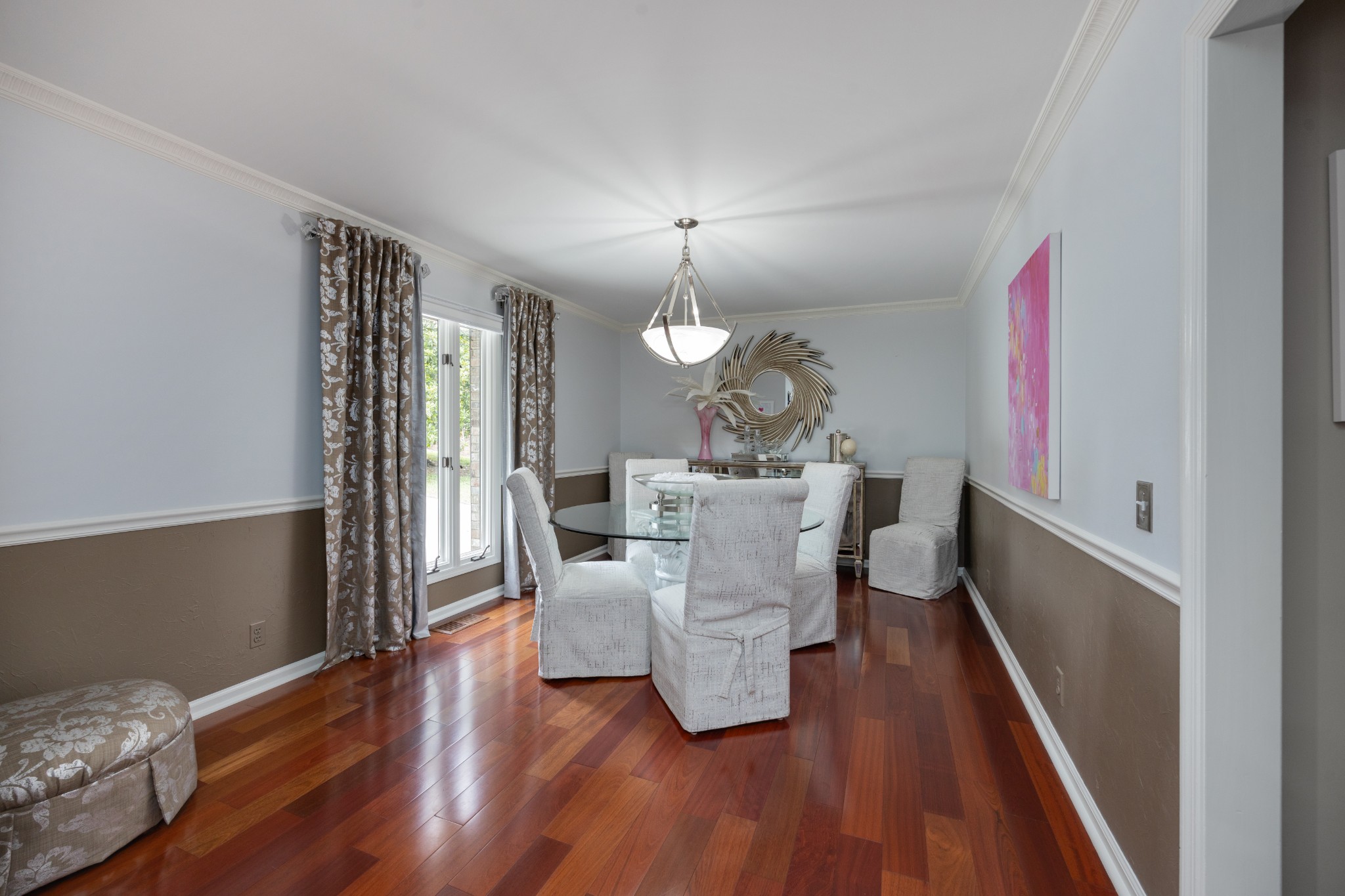 930 Graceland Ct