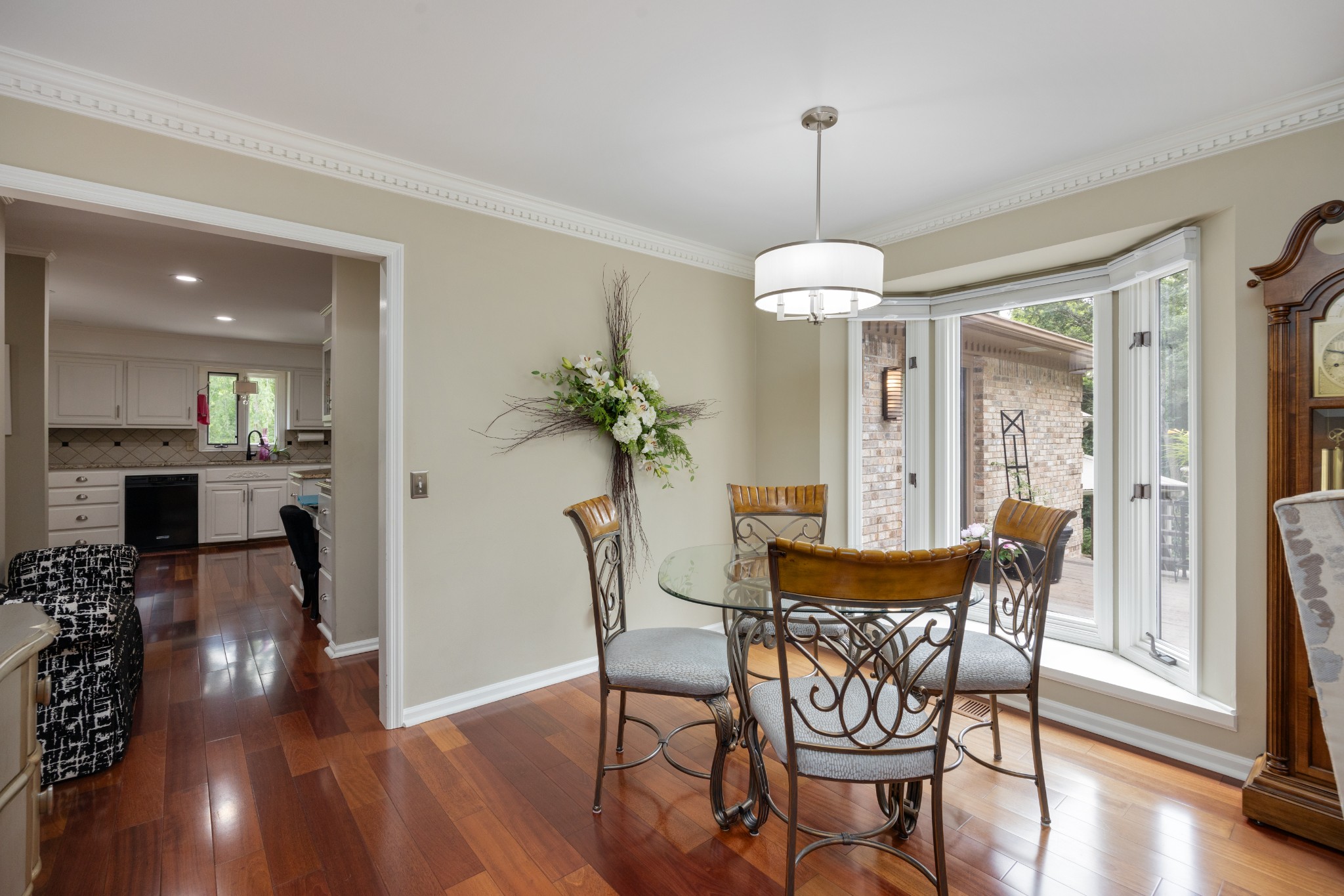 930 Graceland Ct