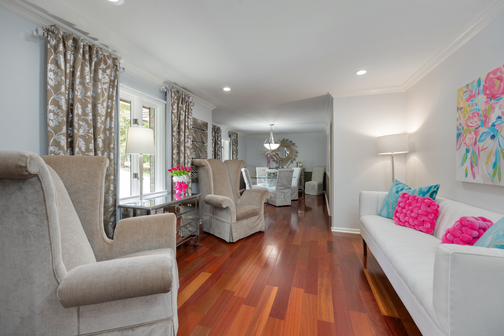 930 Graceland Ct