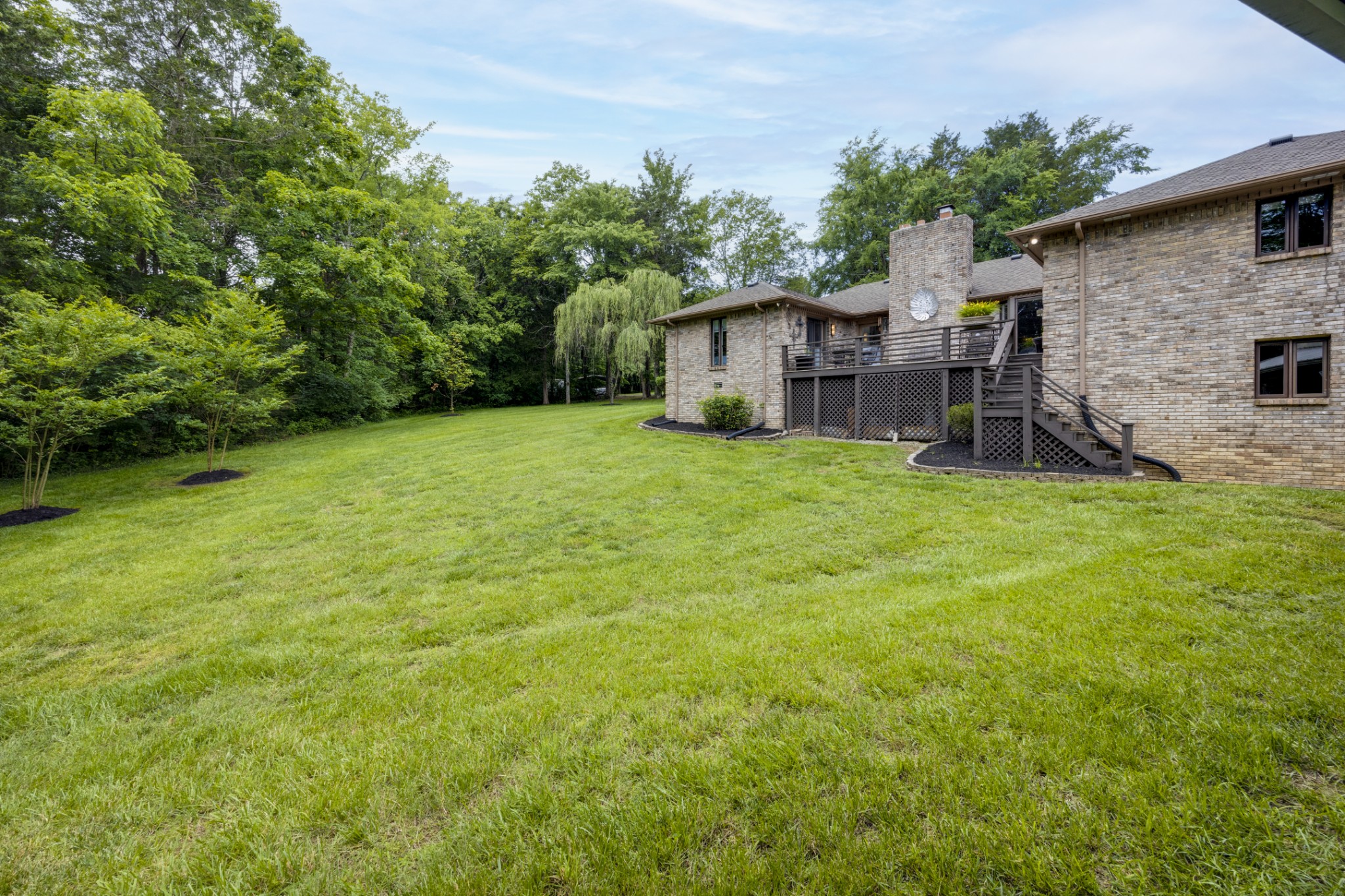930 Graceland Ct