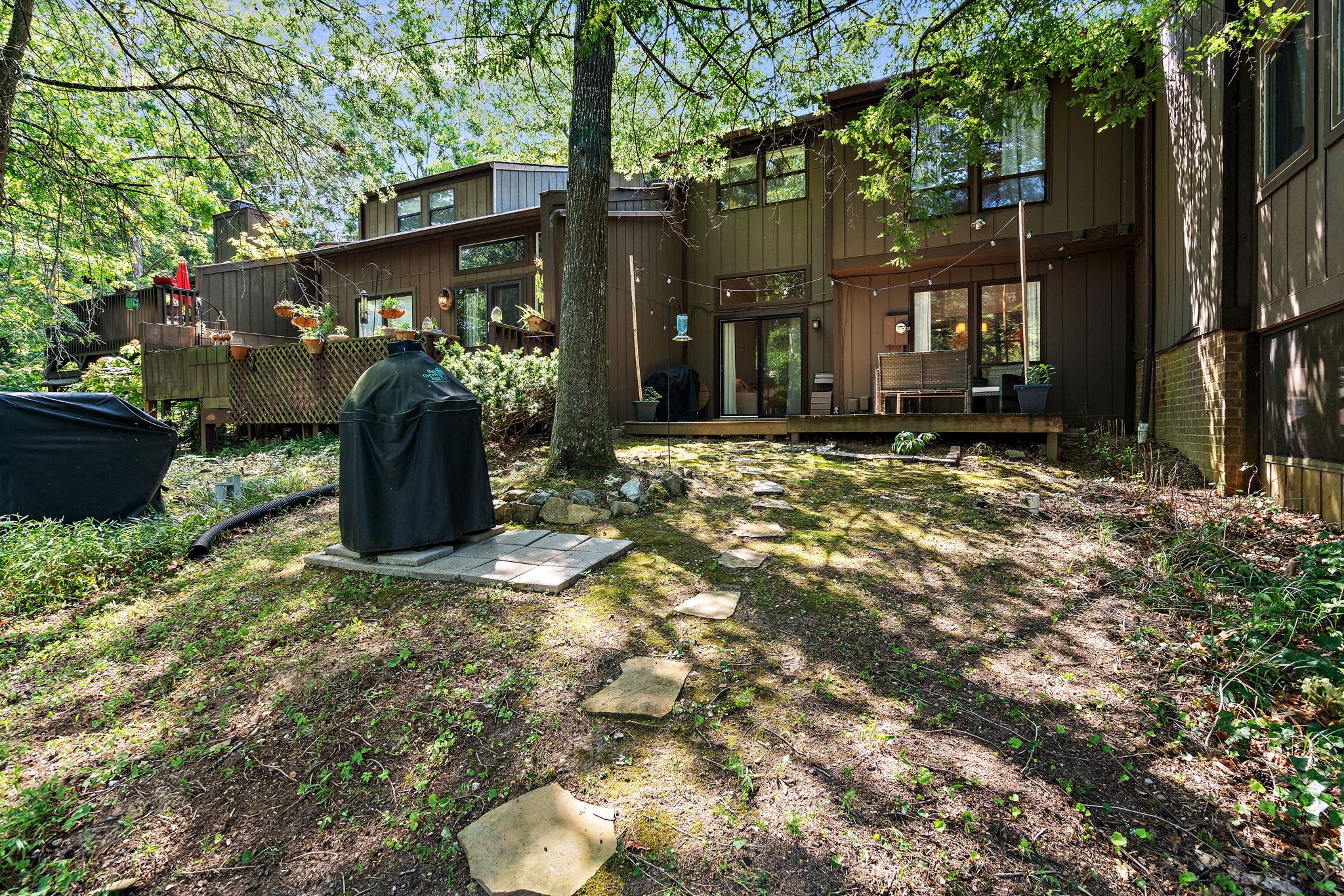 107 Holly Forest