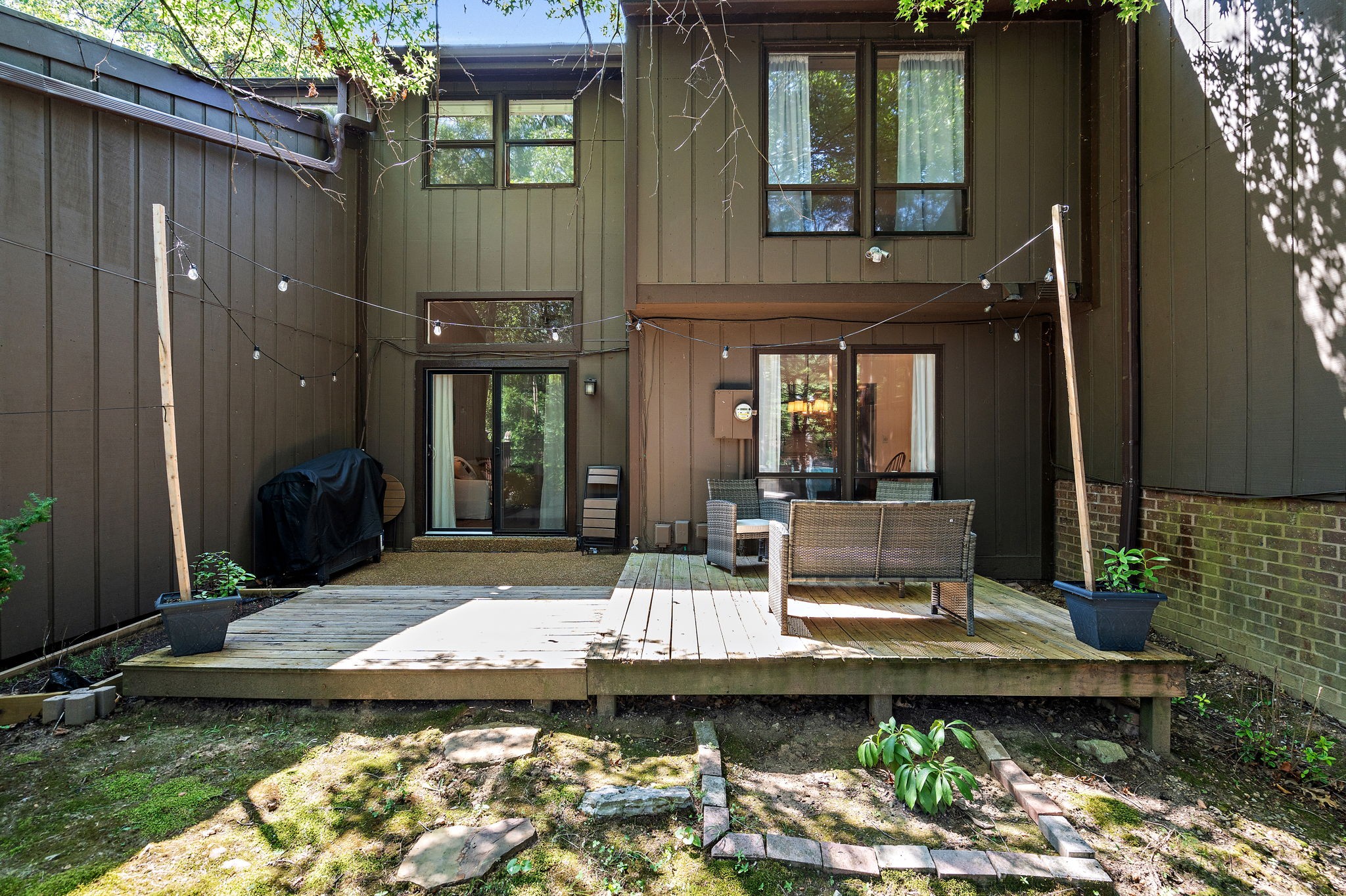 107 Holly Forest