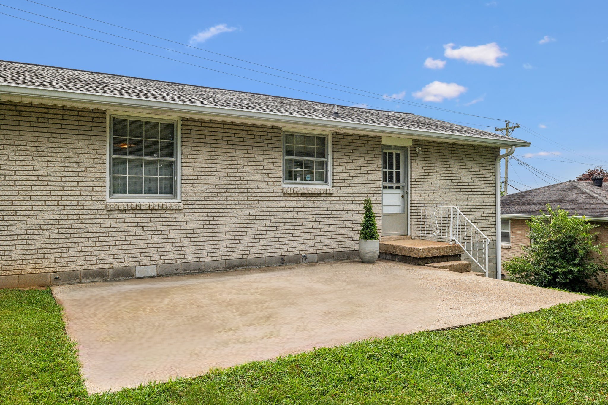 302 Bonnaspring Dr