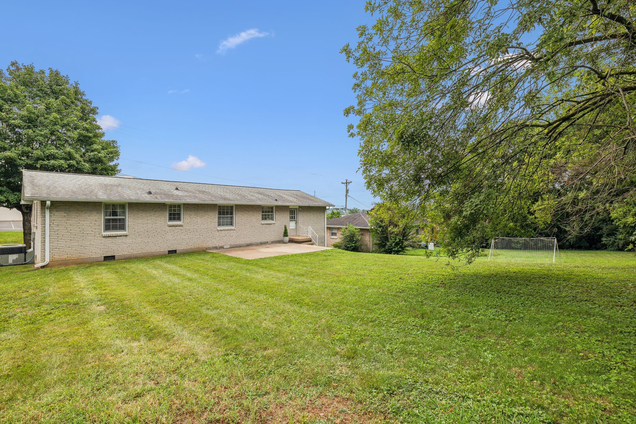 302 Bonnaspring Dr