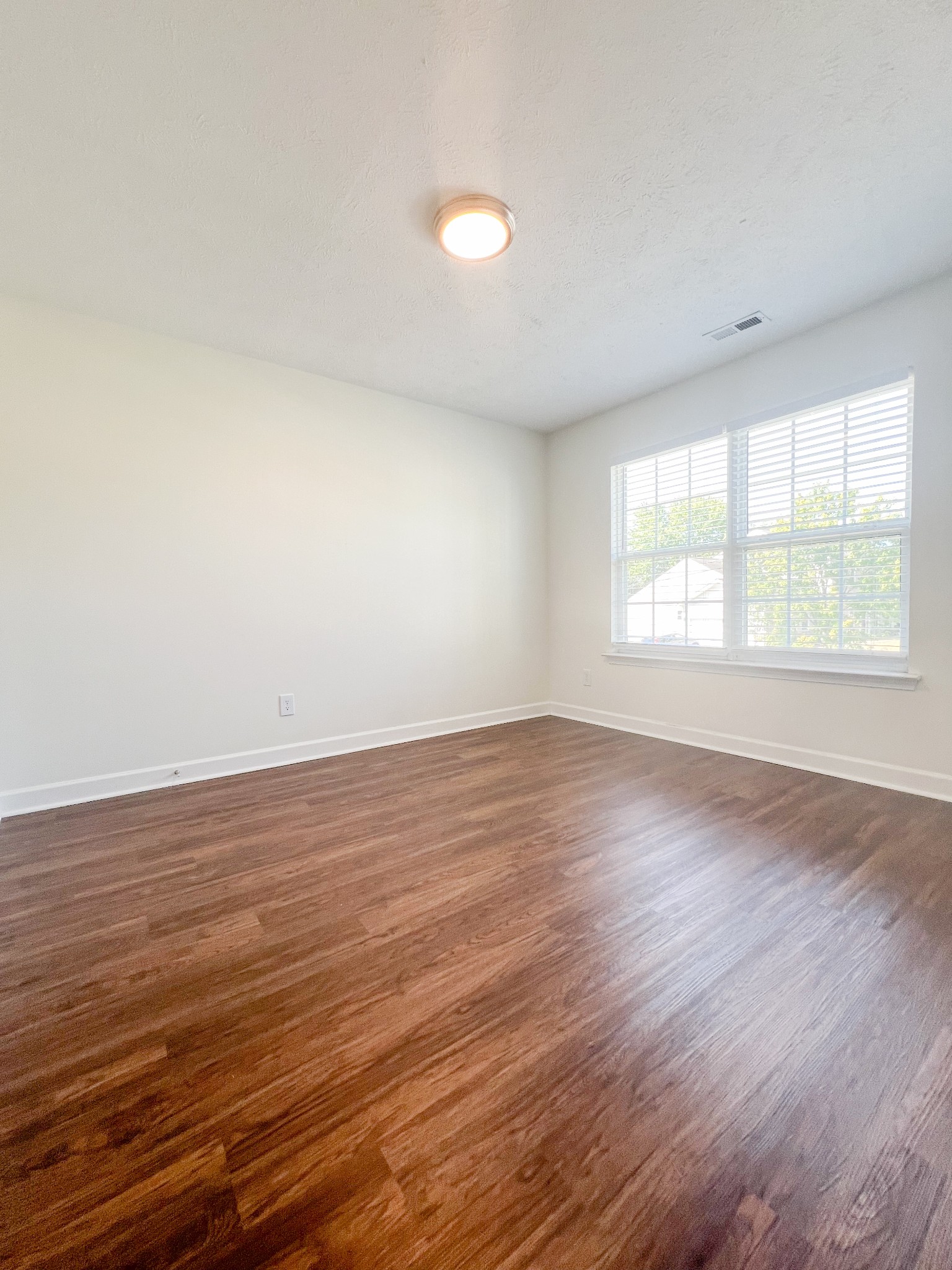 104 Baker Springs Ln