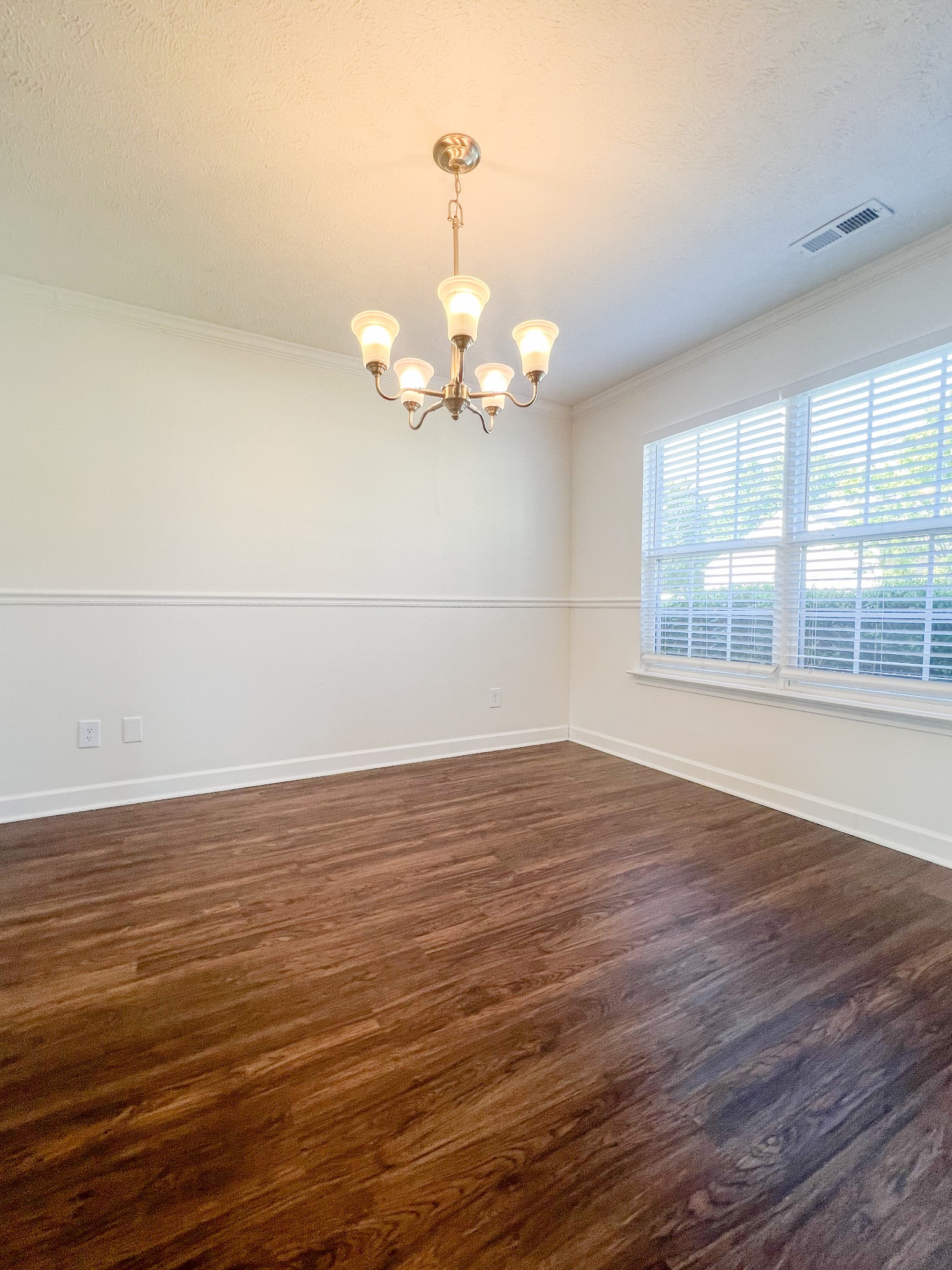 104 Baker Springs Ln