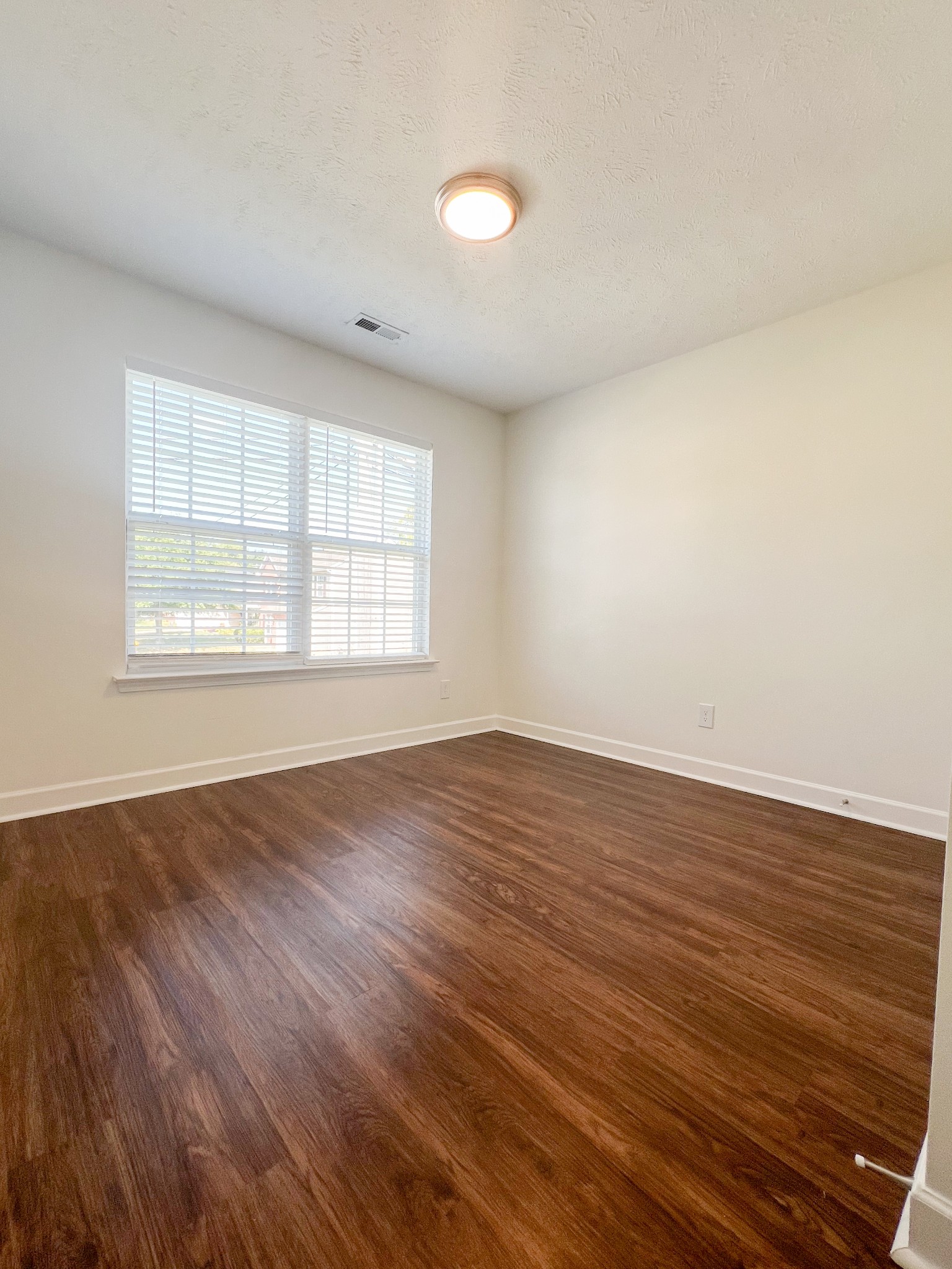 104 Baker Springs Ln