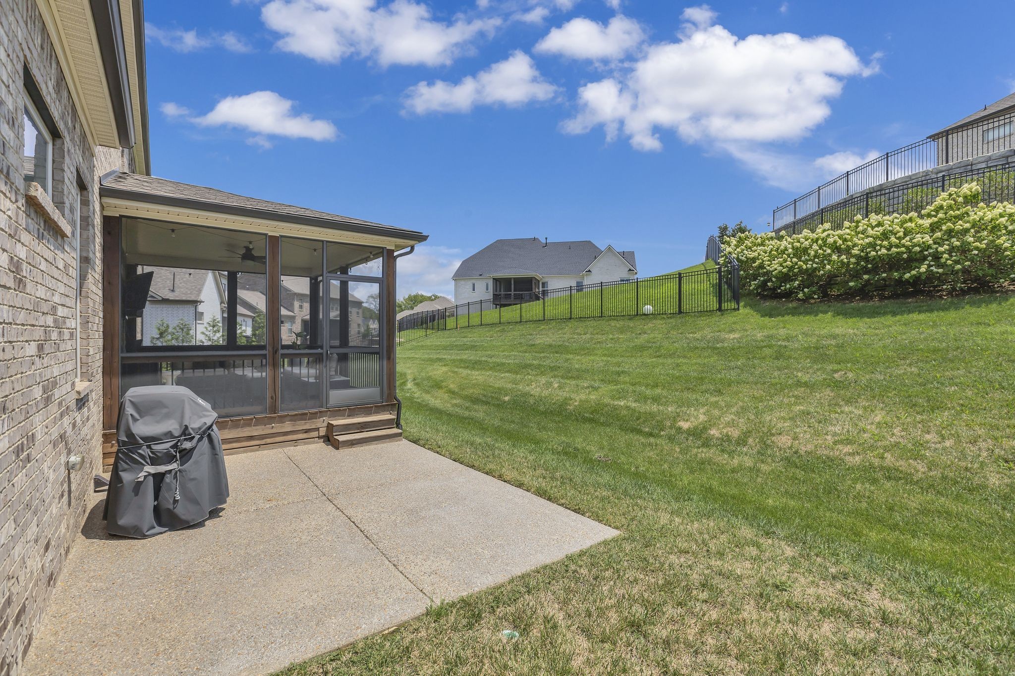 1013 Cumberland Valley Dr