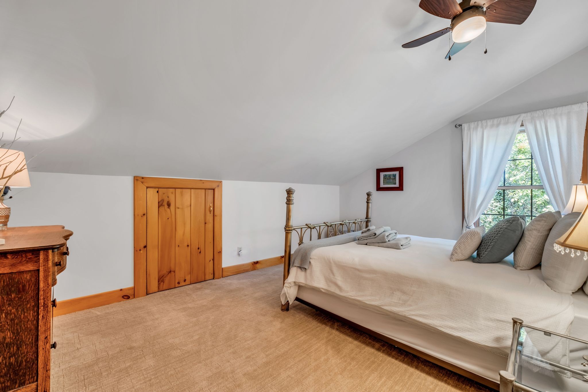 568 SW Cook Rd